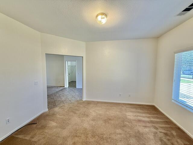 2228 E La Vida Ave, Visalia, CA 93292