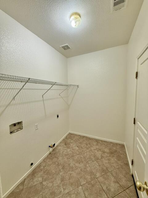 2228 E La Vida Ave, Visalia, CA 93292
