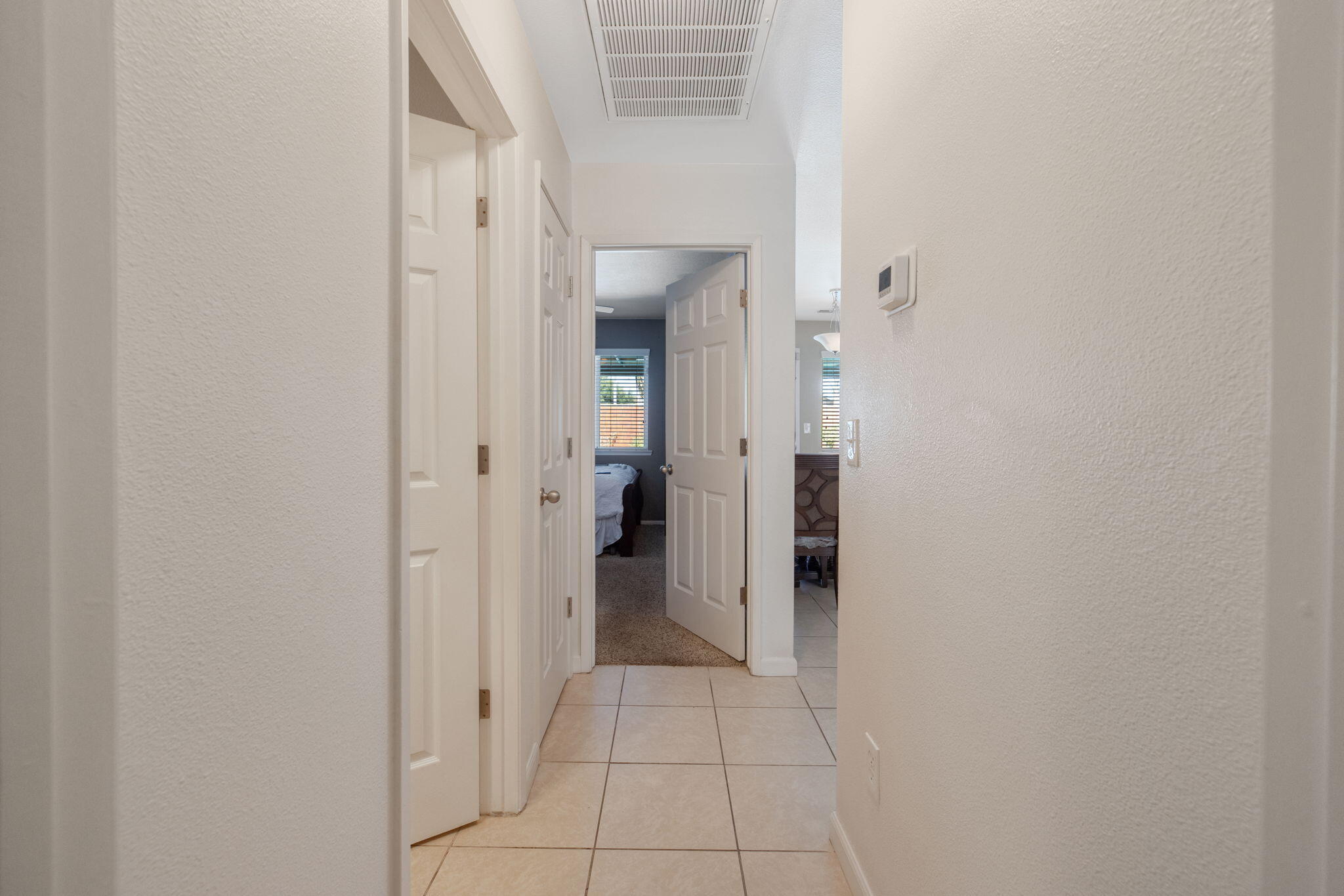 1603 Rosewood Ln, Hanford, CA 93230