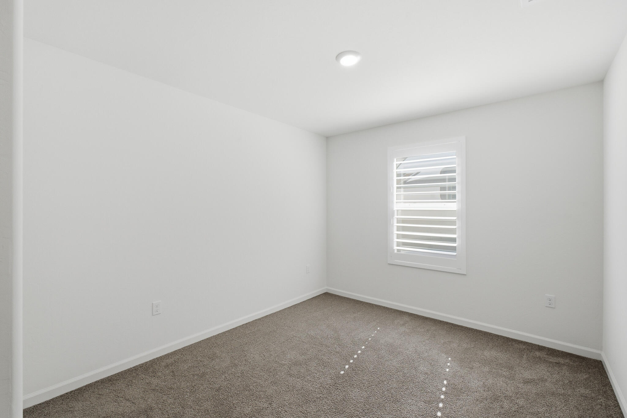2068 W Madalyn Ave, Tulare, CA 93274