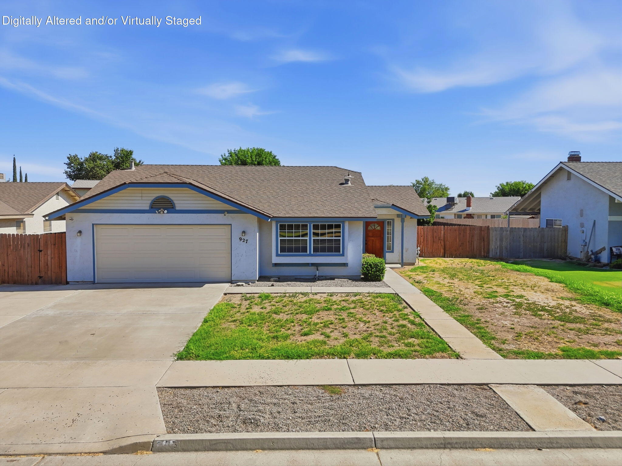 927 Elderwood Ln, Lemoore, CA 93245