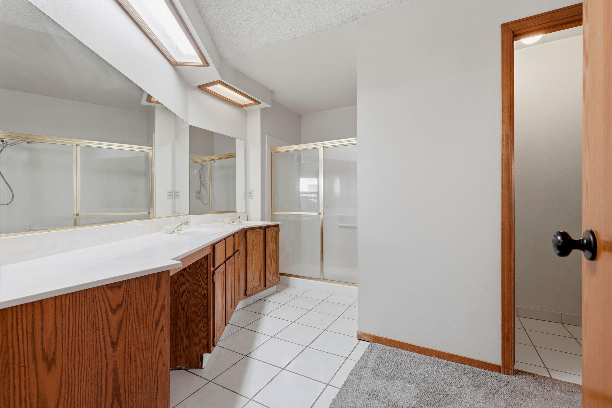 927 Elderwood Ln, Lemoore, CA 93245