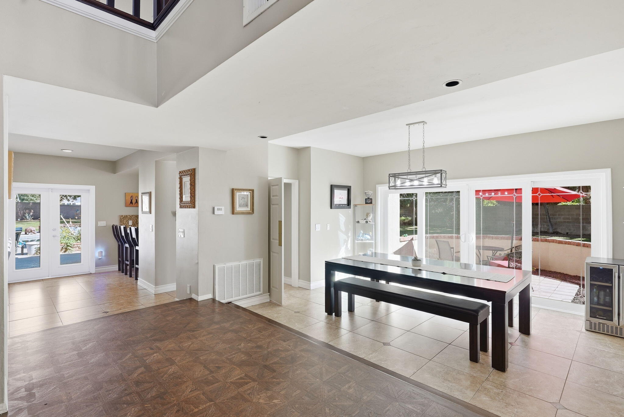 1912 Toulouse Ln, Bakersfield, CA 93311