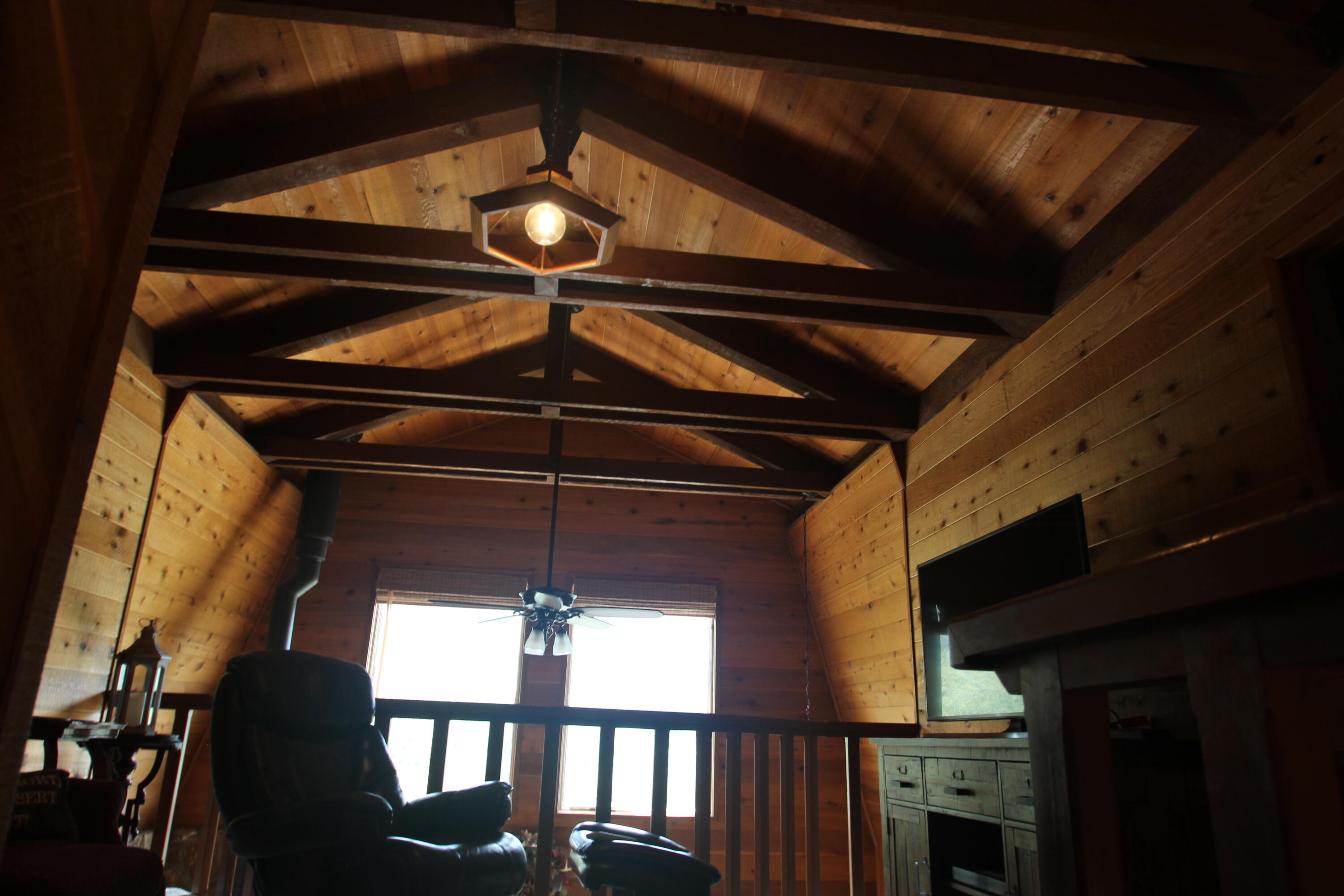 1537 James Dr, Springville, CA 93265
