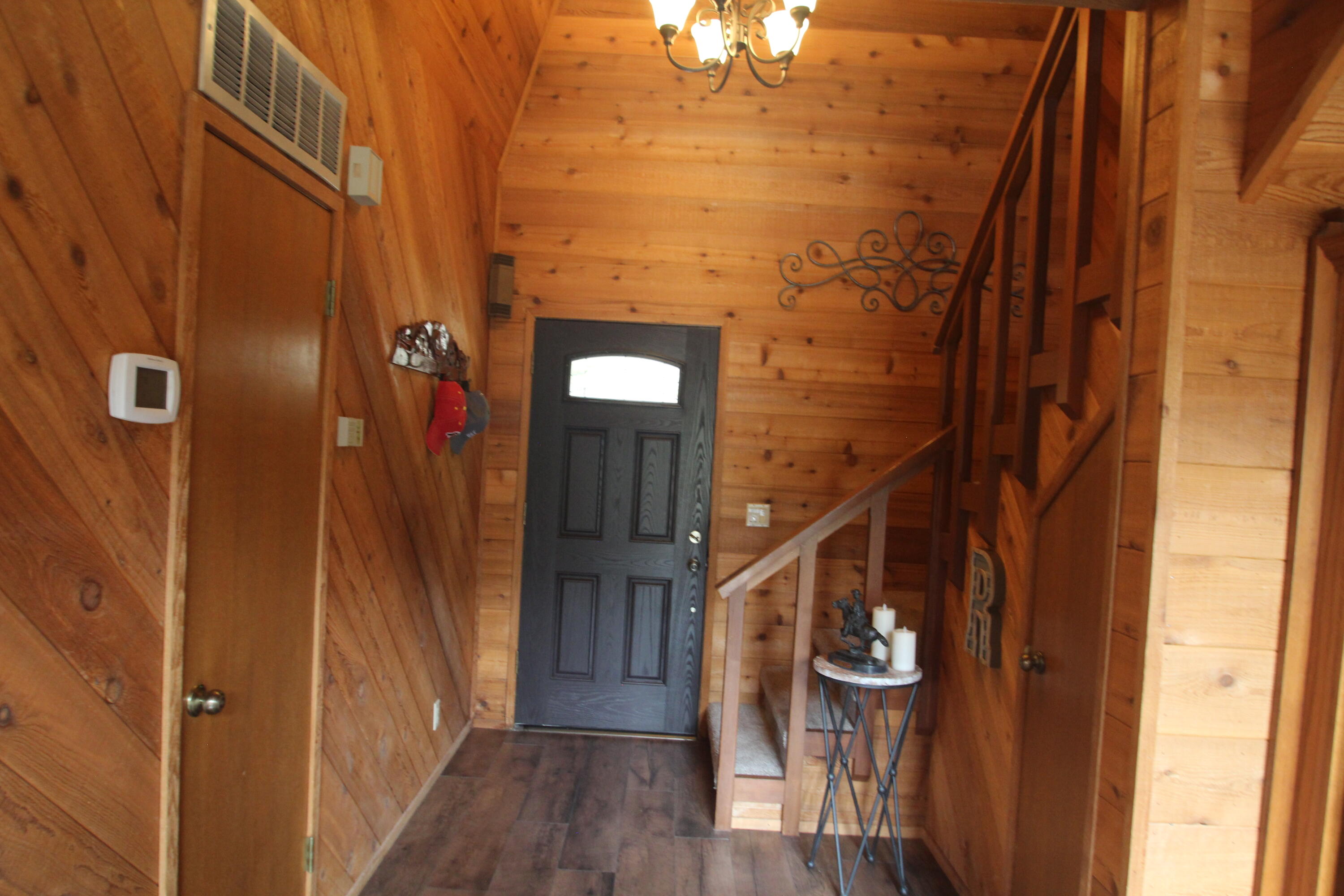 1537 James Dr, Springville, CA 93265