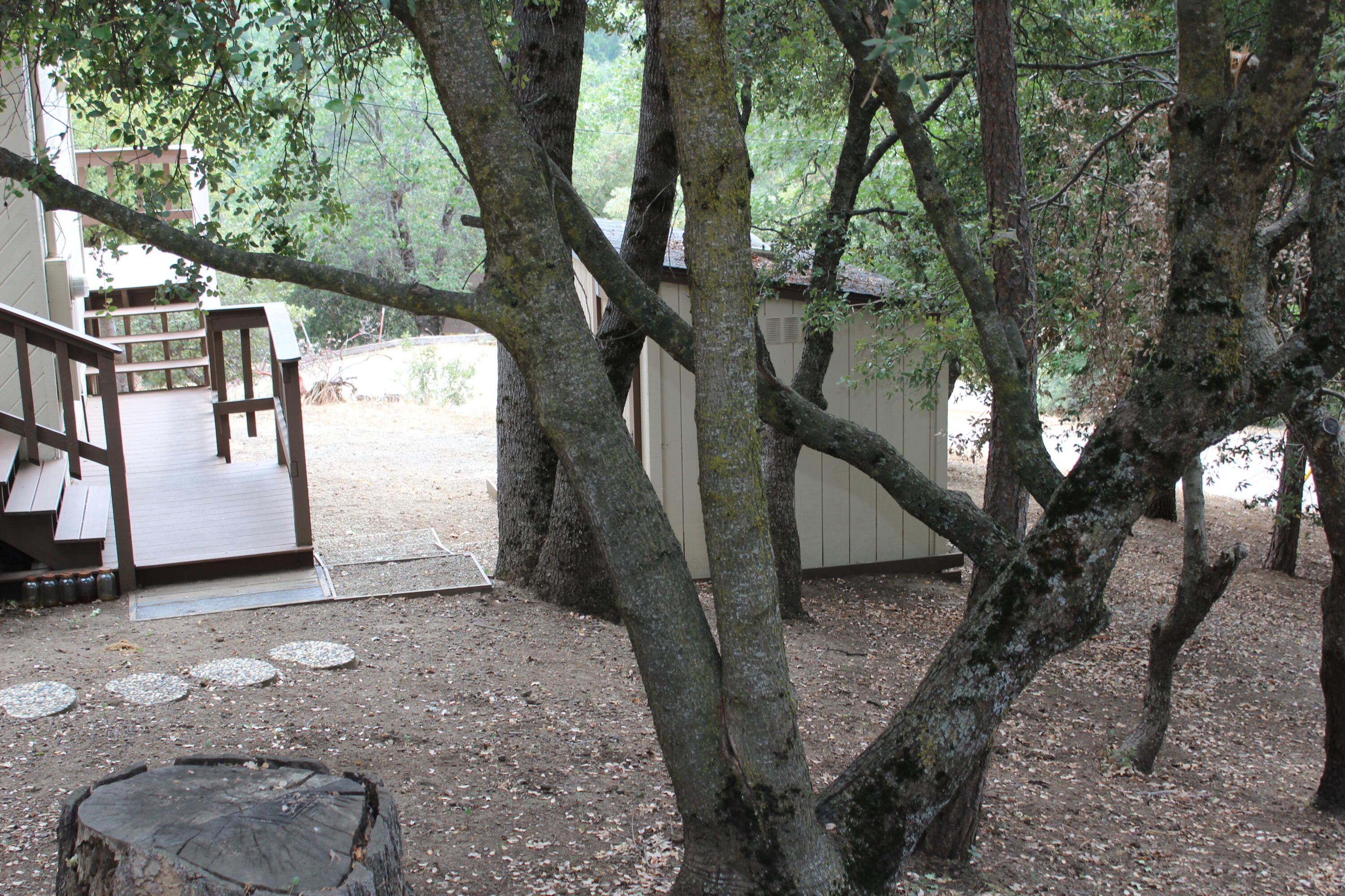 1537 James Dr, Springville, CA 93265