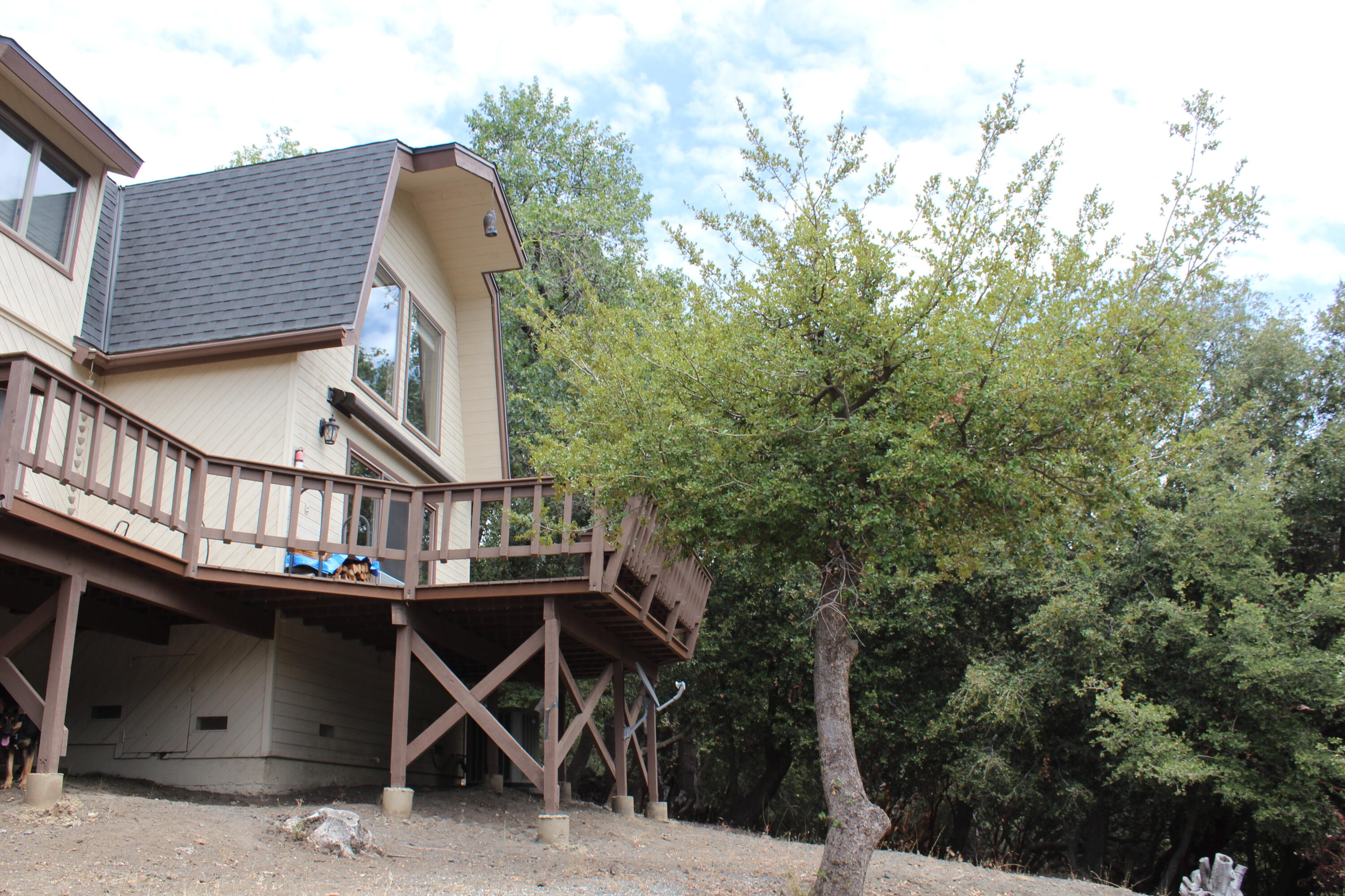 1537 James Dr, Springville, CA 93265