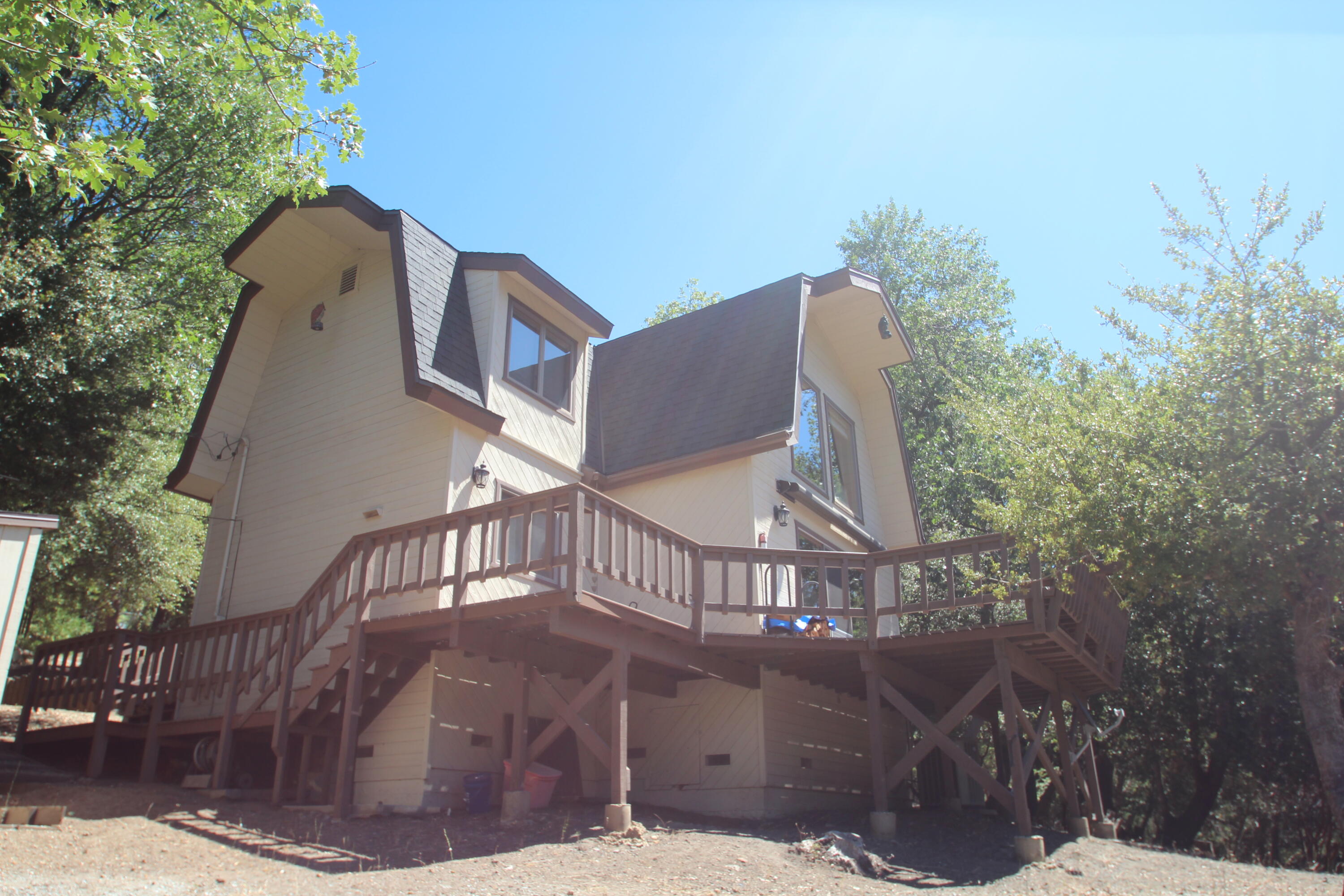 1537 James Dr, Springville, CA 93265