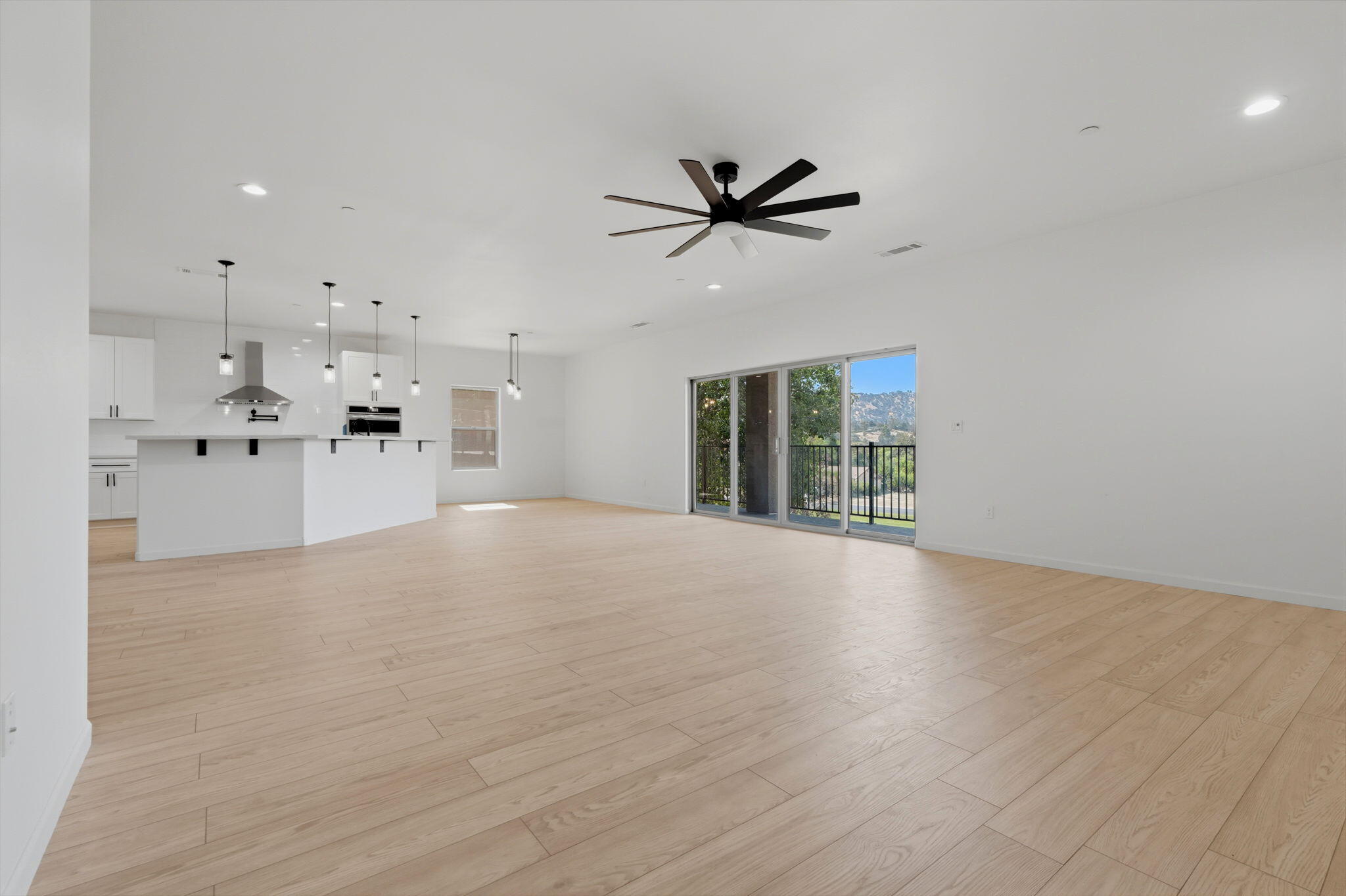 32735 Greene Dr, Springville, CA 93265