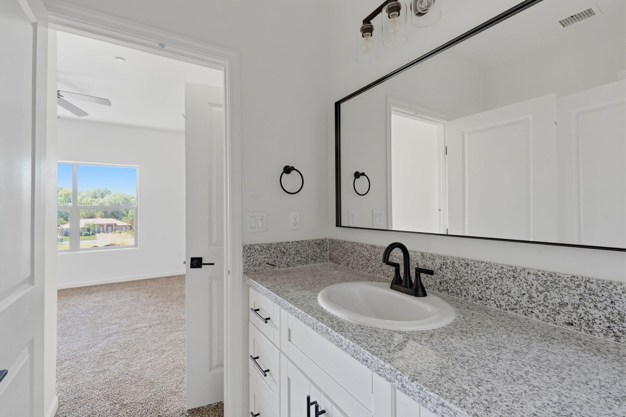32735 Greene Dr, Springville, CA 93265