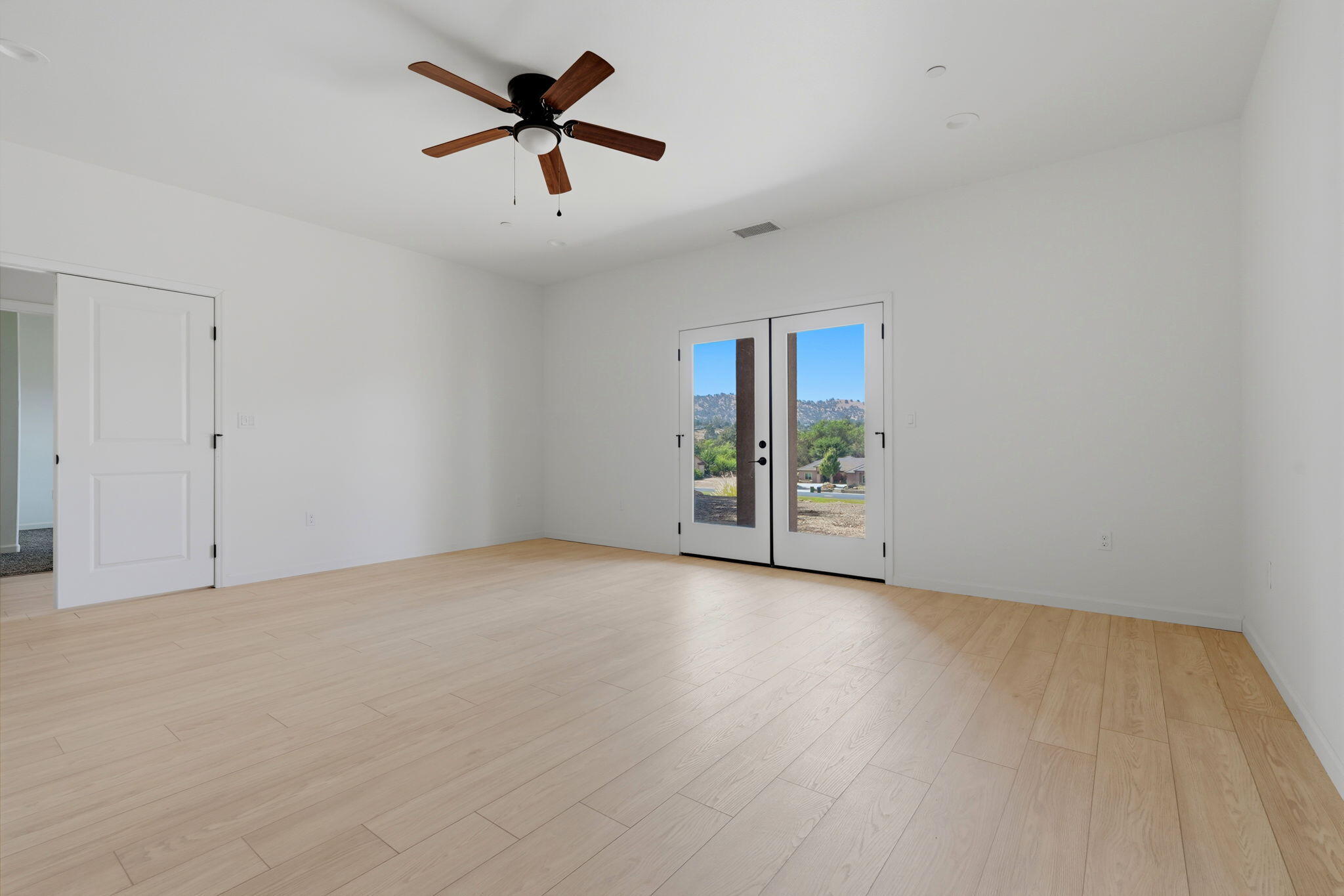 32735 Greene Dr, Springville, CA 93265