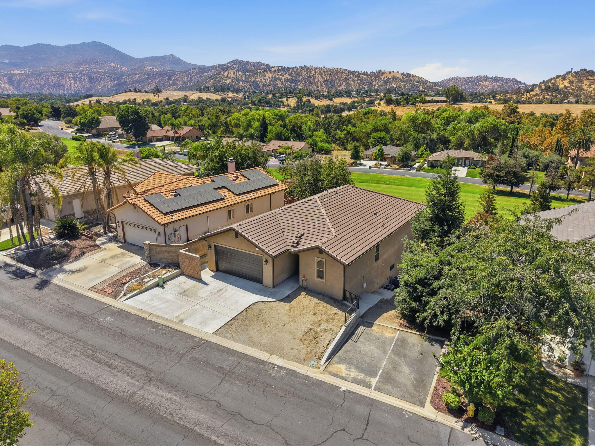 32735 Greene Dr, Springville, CA 93265