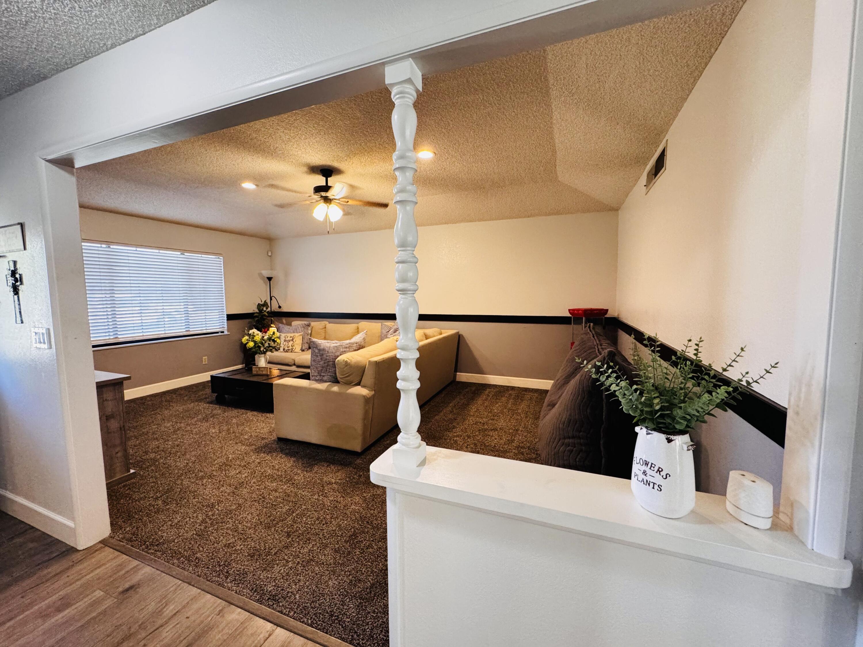 2560 Chestnut St, Hanford, CA 93230