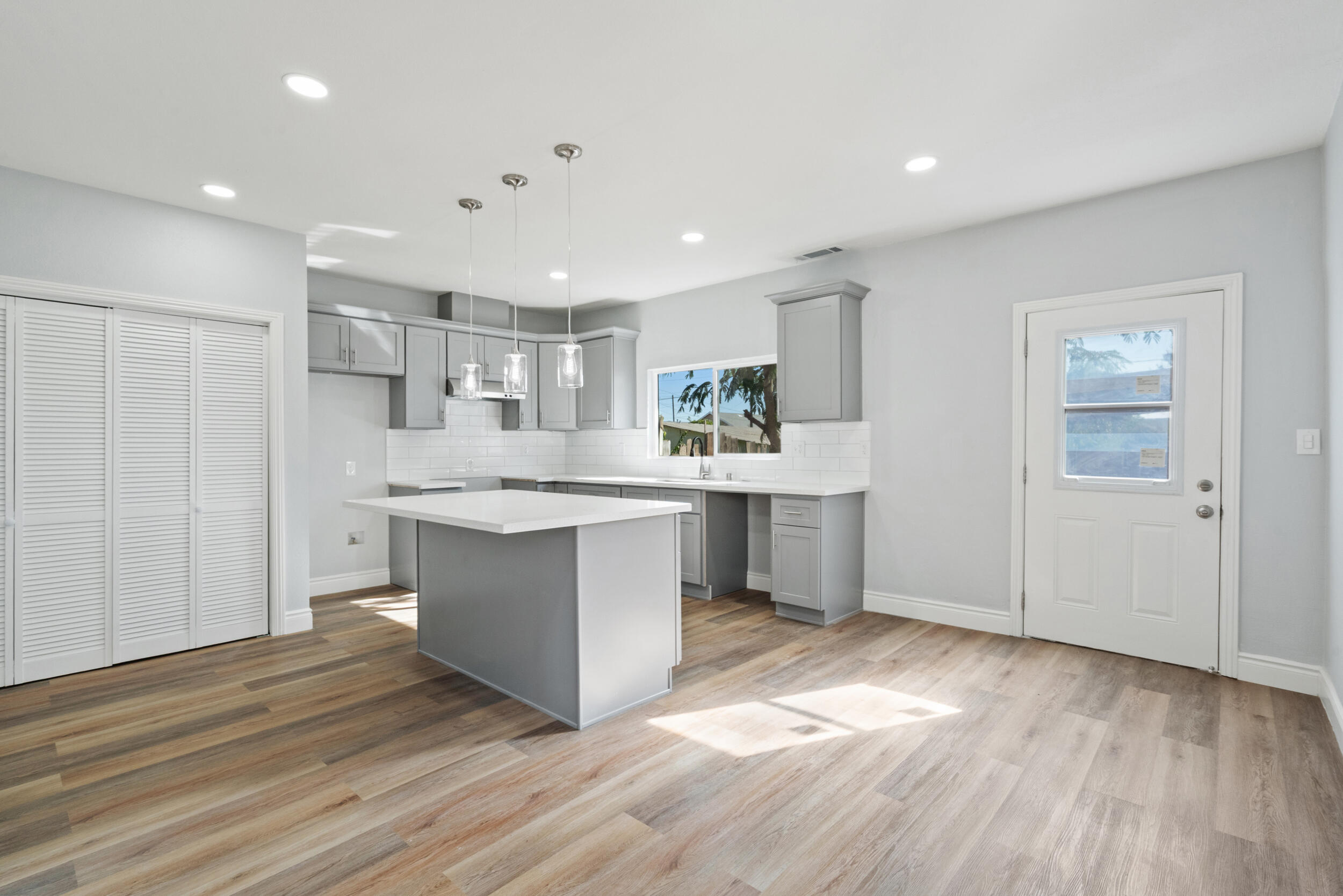19715 Guthrie Dr, Strathmore, CA 93267