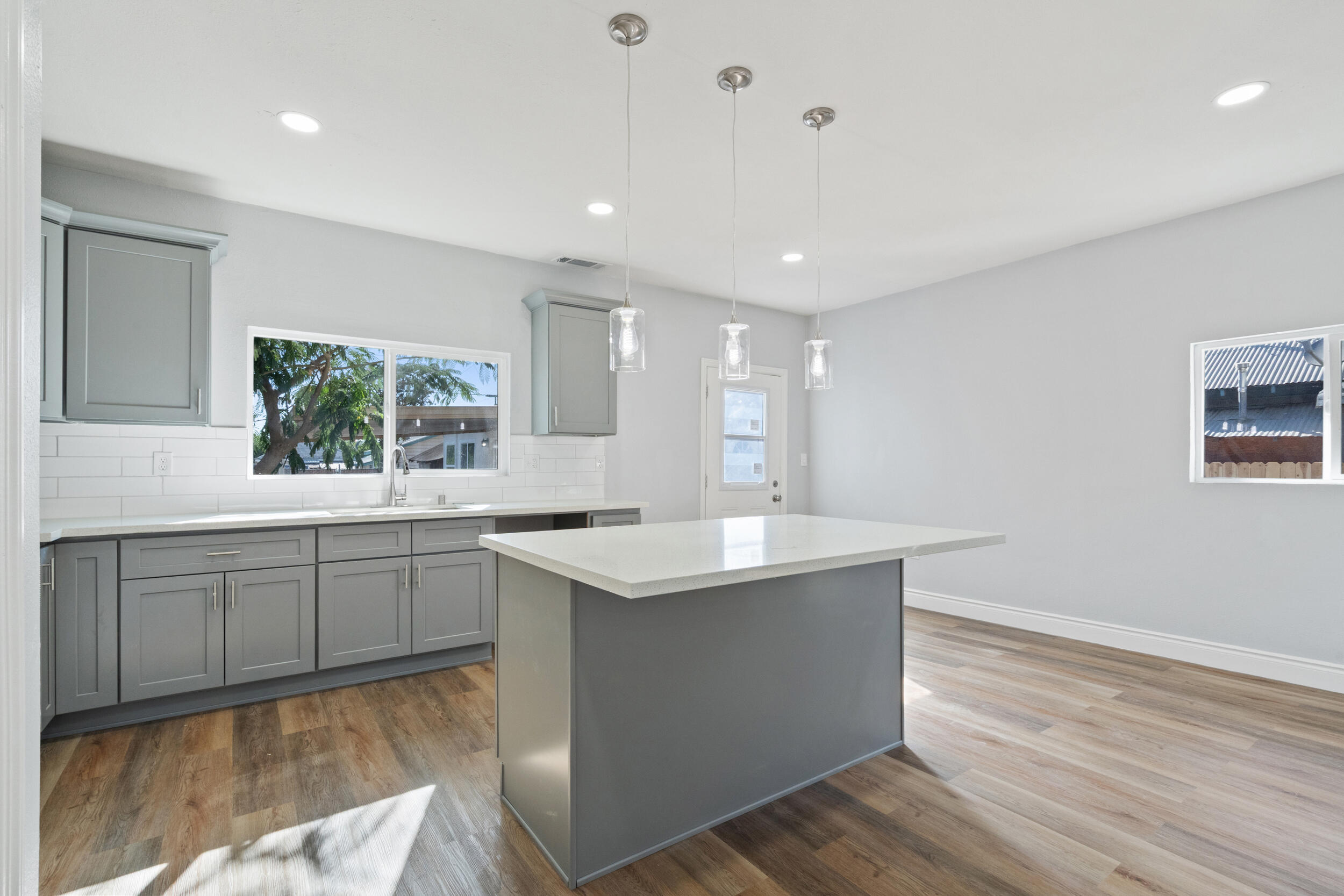 19715 Guthrie Dr, Strathmore, CA 93267