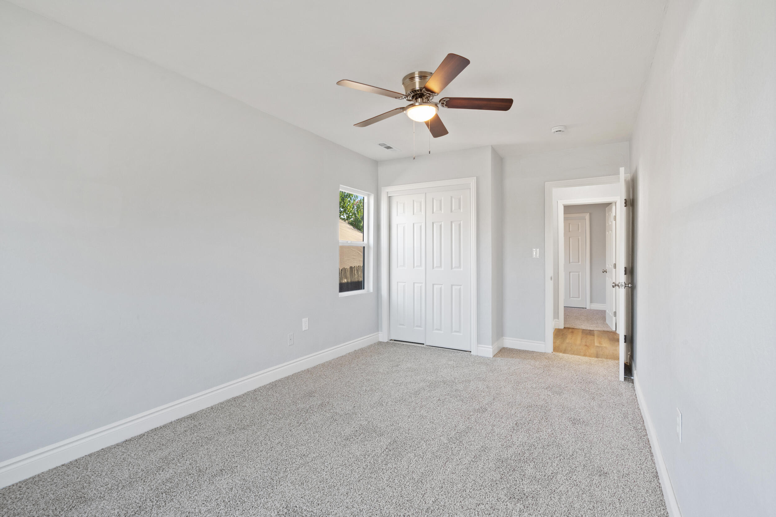 19715 Guthrie Dr, Strathmore, CA 93267