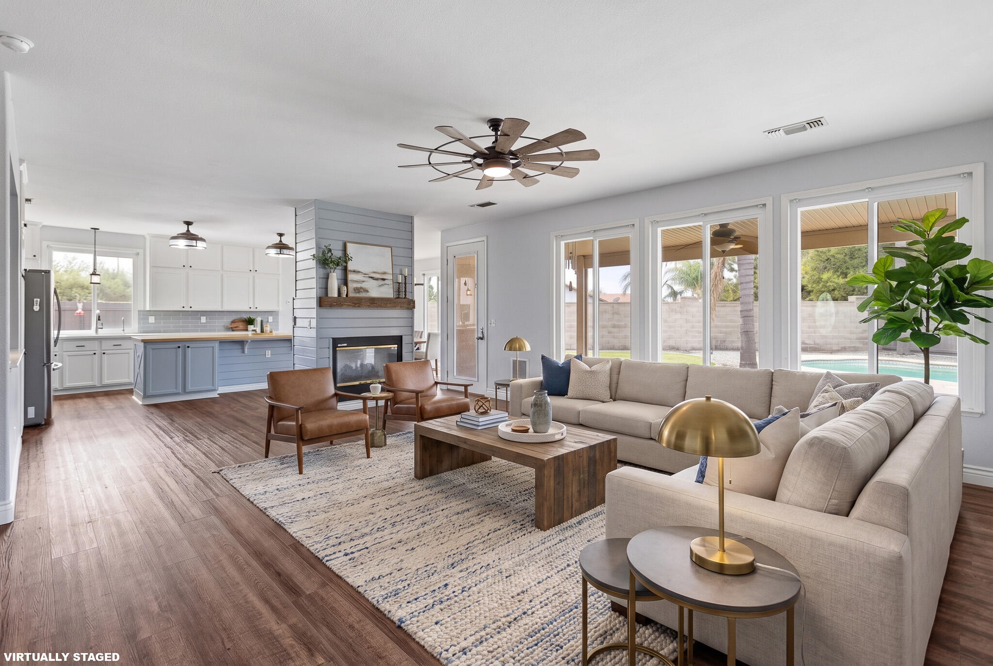 671 Vista Ct, Lemoore, CA 93245