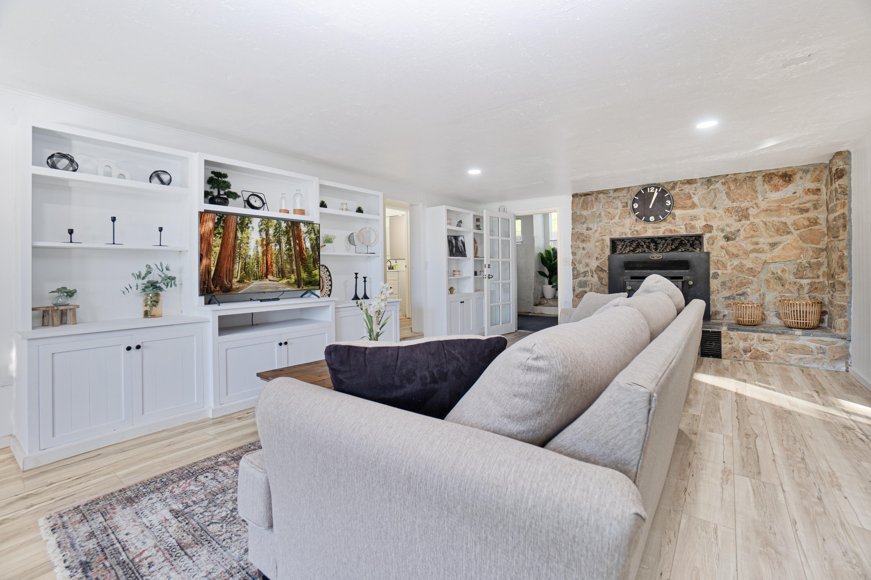 41899 S Fork Dr, Three Rivers, CA 93271
