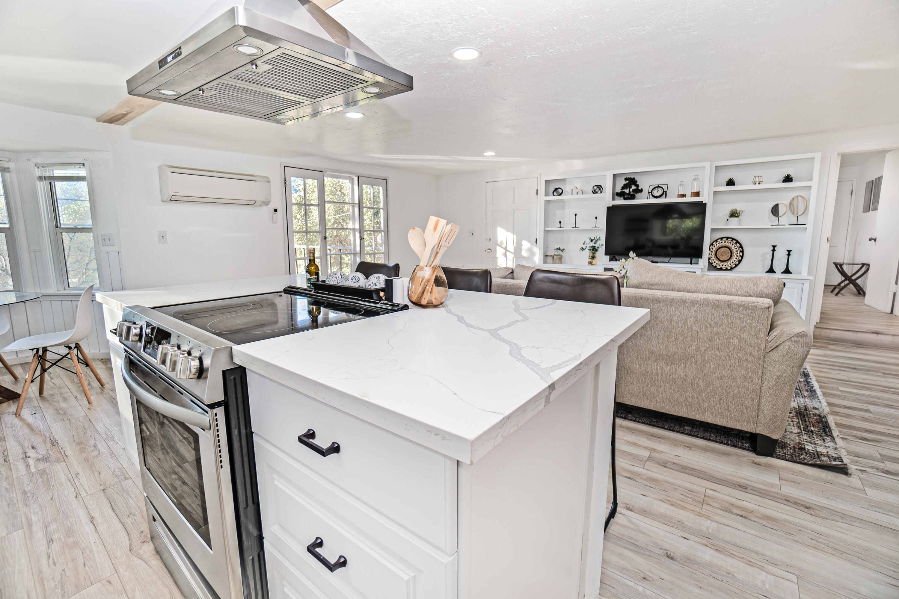 41899 S Fork Dr, Three Rivers, CA 93271