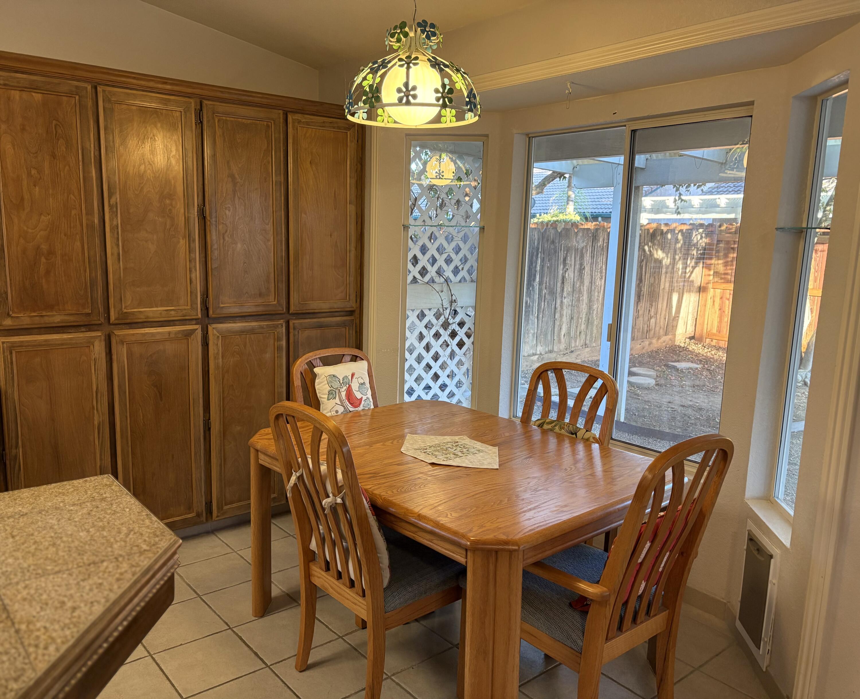 2829 W Harold Ave, Visalia, CA 93291