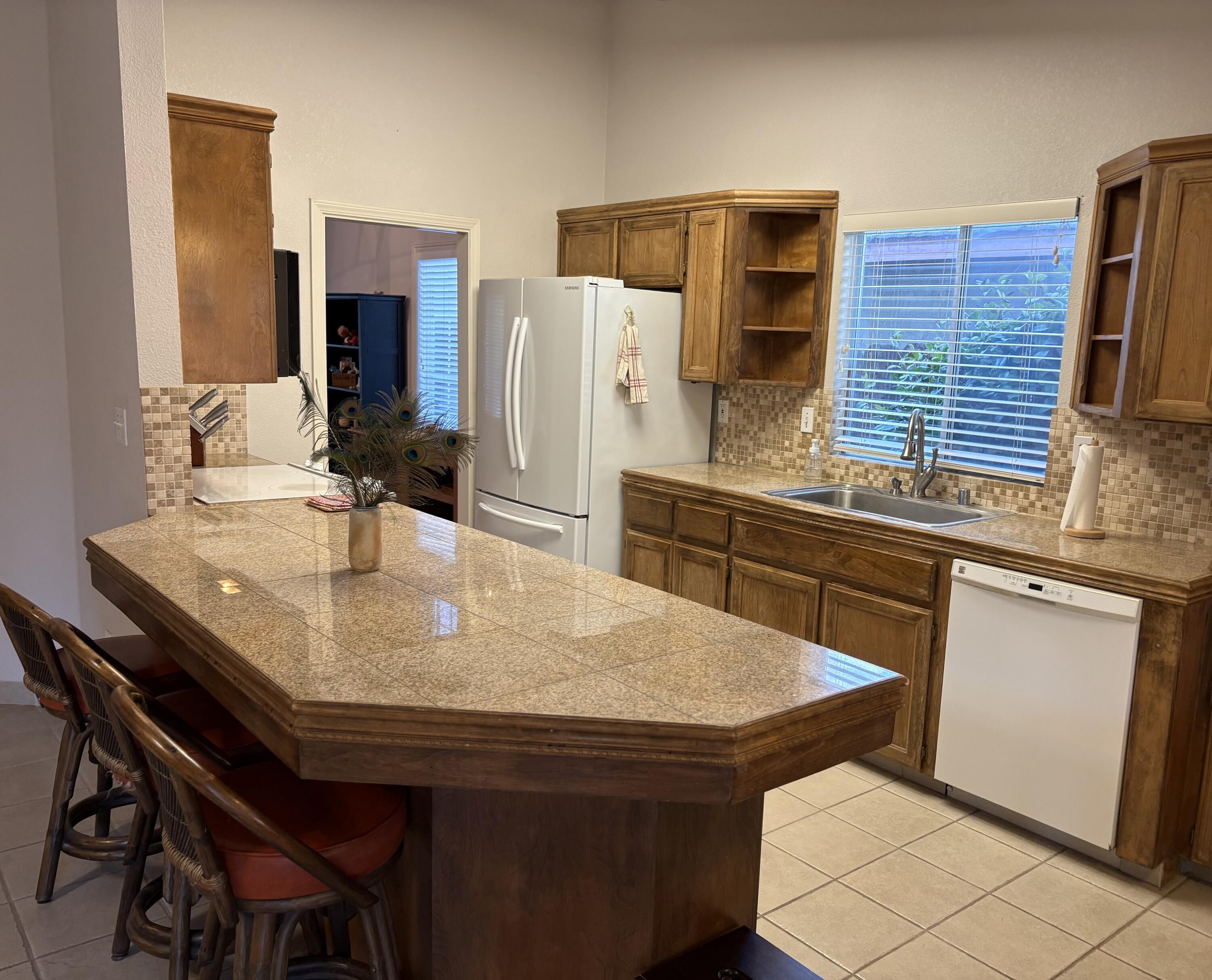 2829 W Harold Ave, Visalia, CA 93291