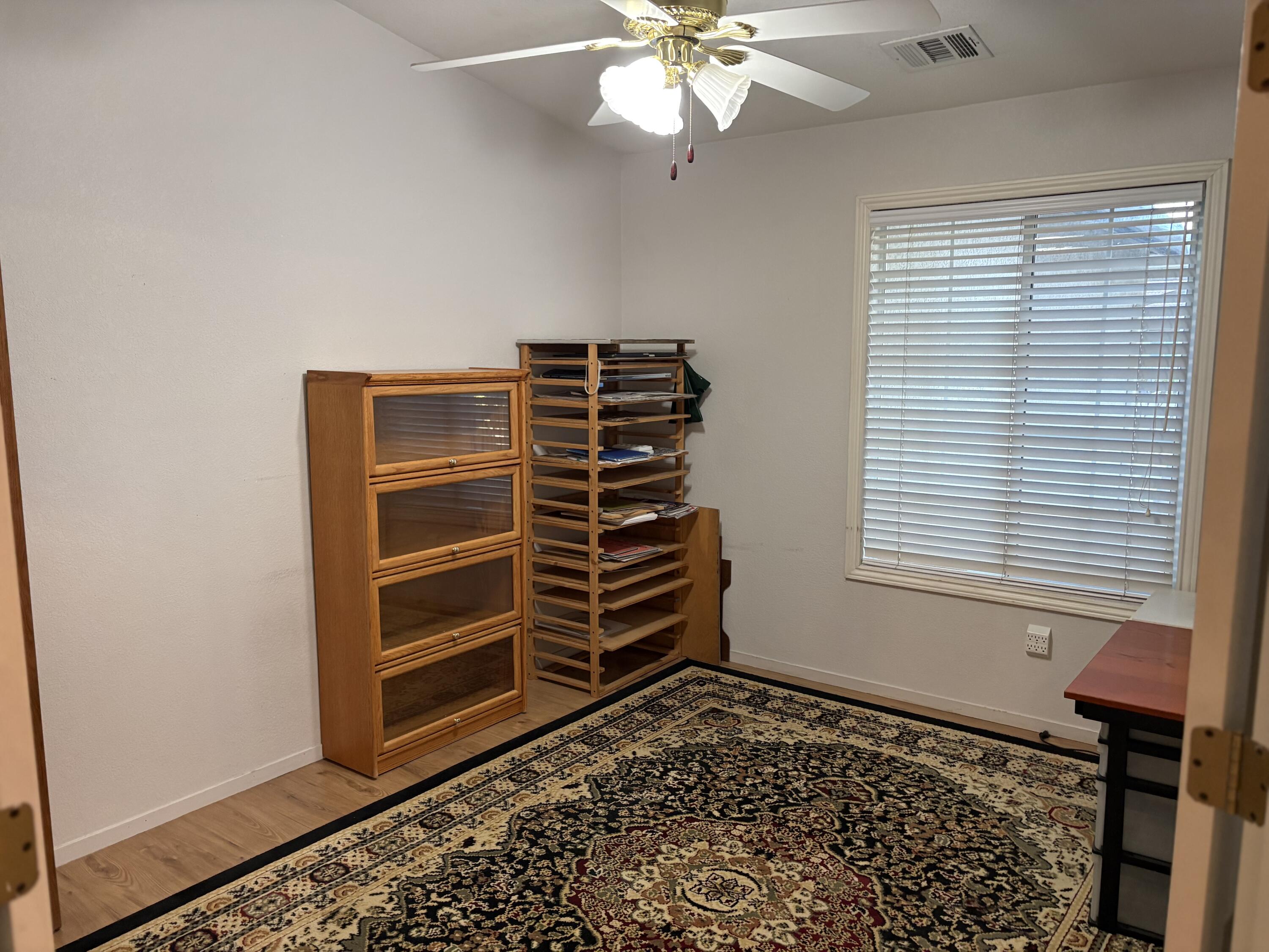 2829 W Harold Ave, Visalia, CA 93291