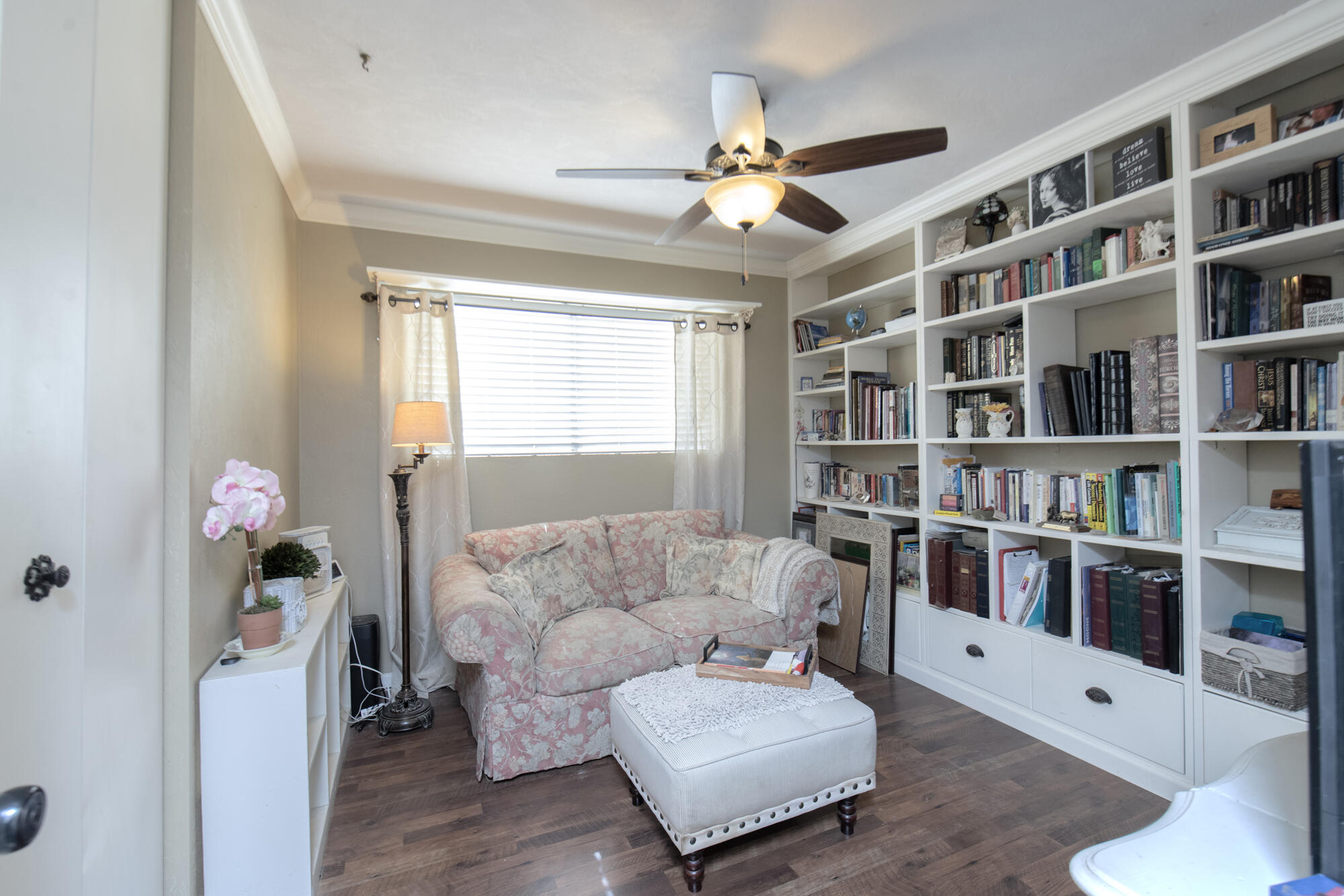 1321 S Goddard St, Visalia, CA 93292