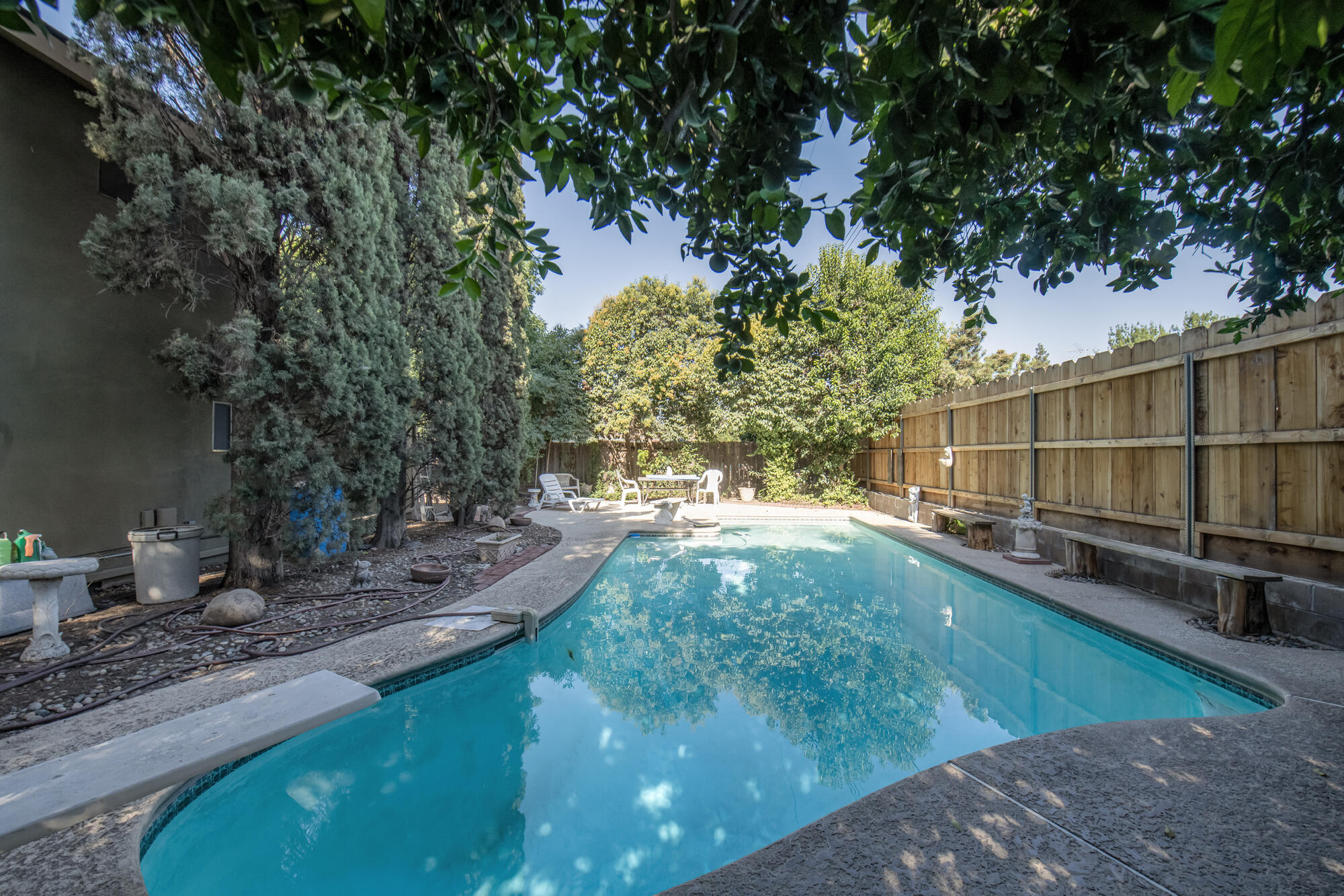 1321 S Goddard St, Visalia, CA 93292