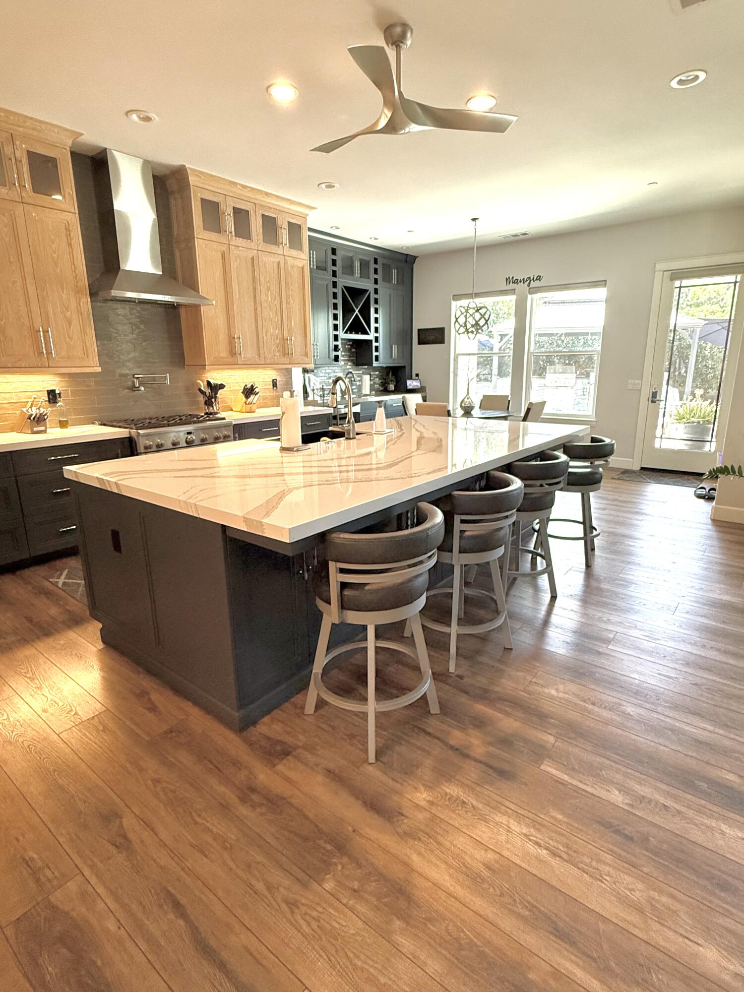4731 W W Cecil Ave, Visalia, CA 93291