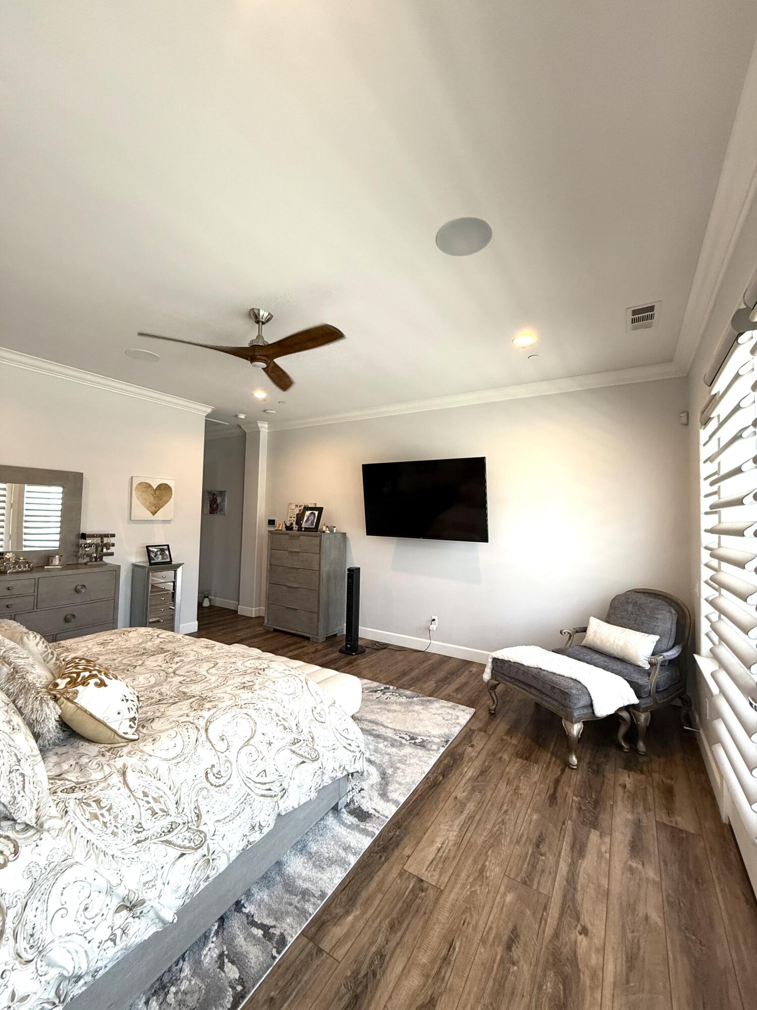 4731 W W Cecil Ave, Visalia, CA 93291