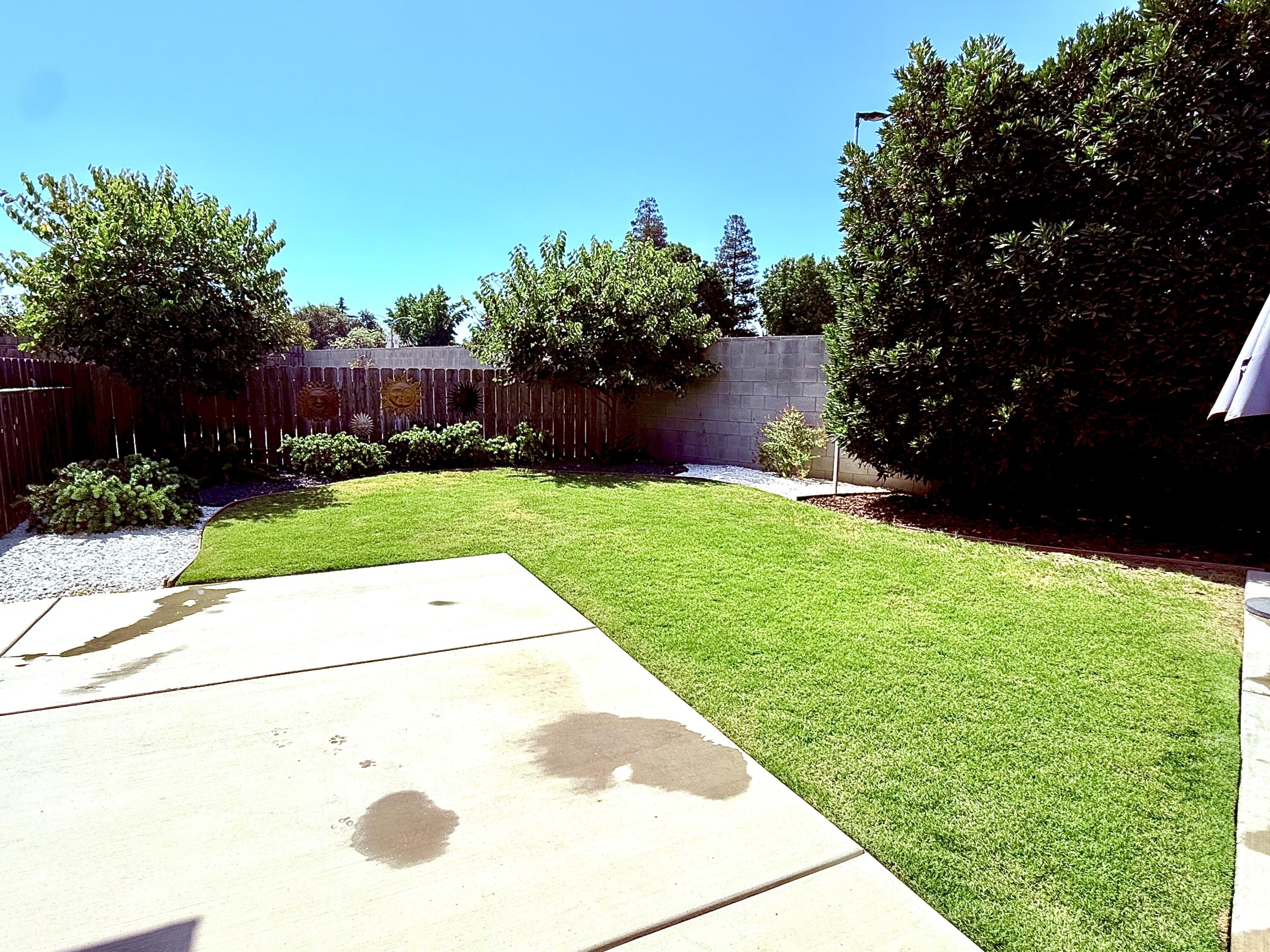 4731 W W Cecil Ave, Visalia, CA 93291