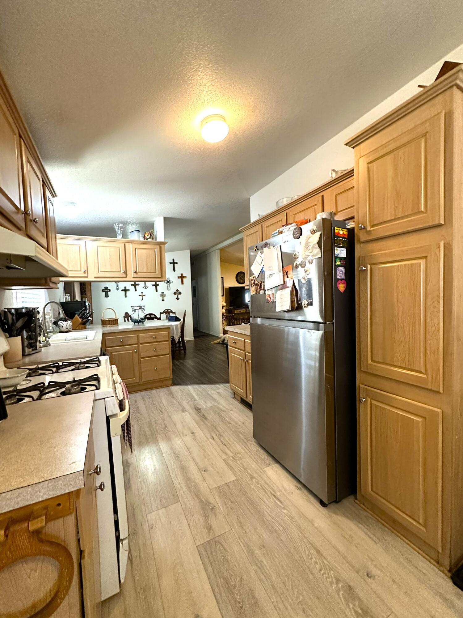 100 S Westwood St #8, Porterville, CA 93257