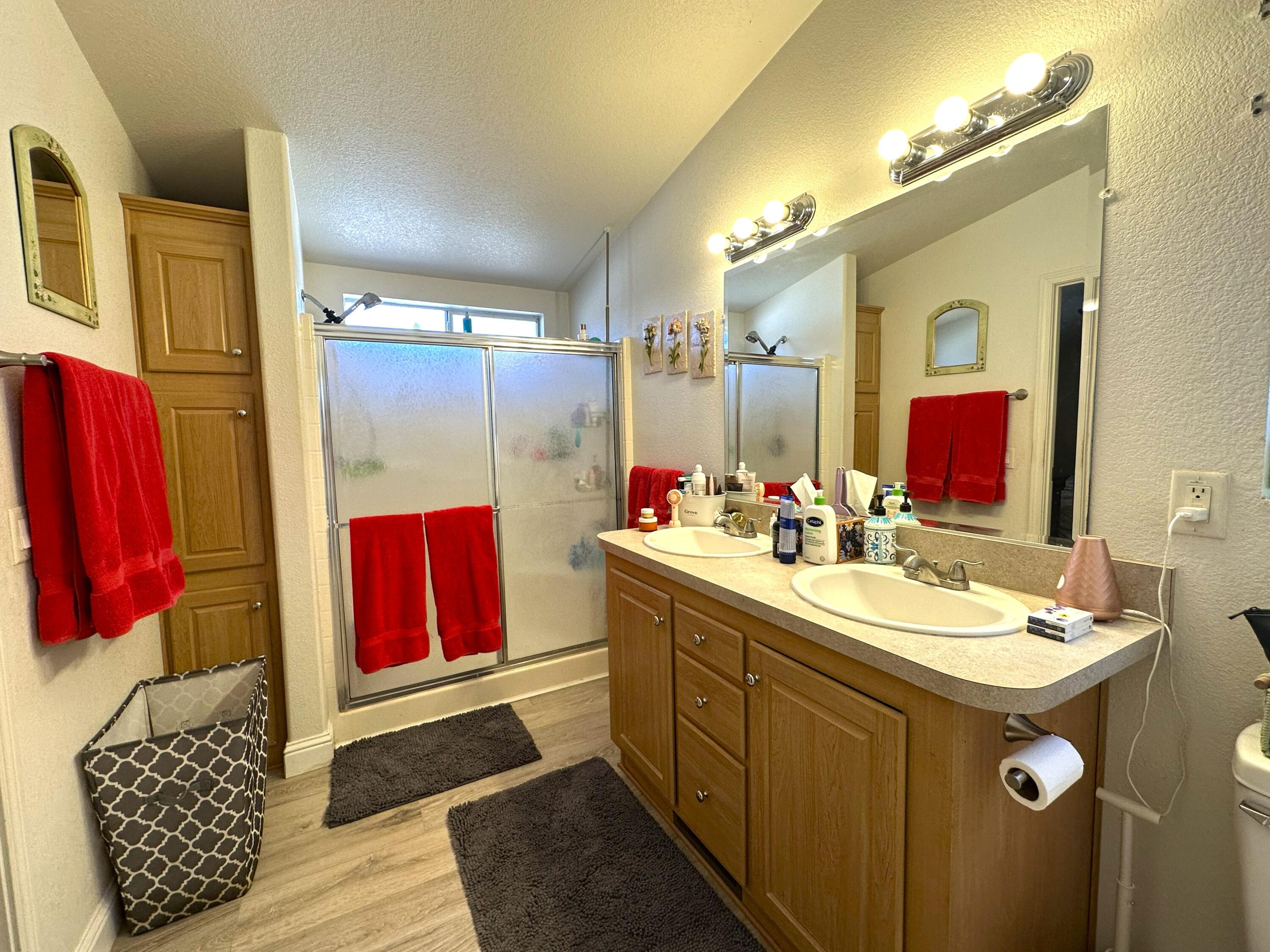 100 S Westwood St #8, Porterville, CA 93257