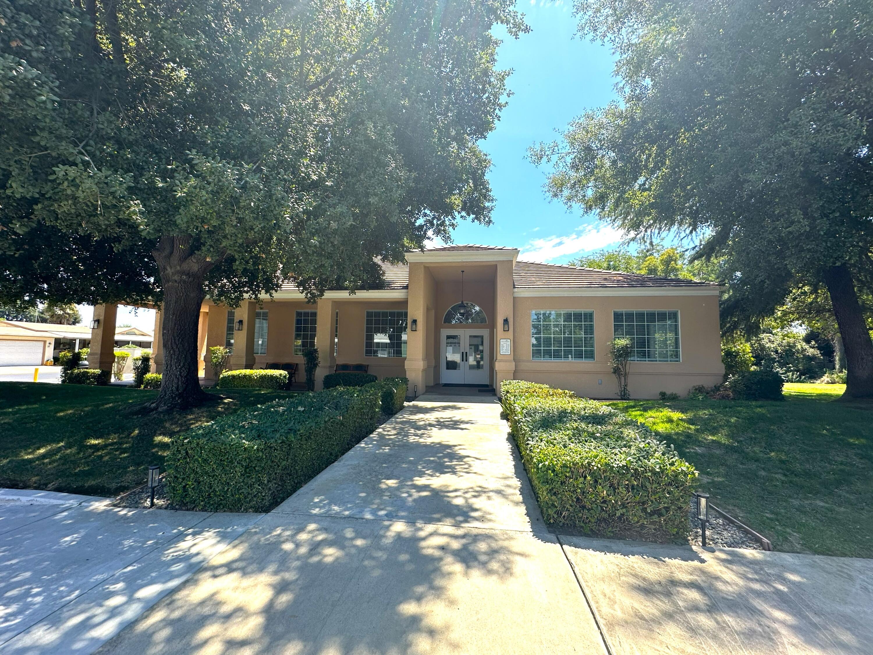 100 S Westwood St #8, Porterville, CA 93257