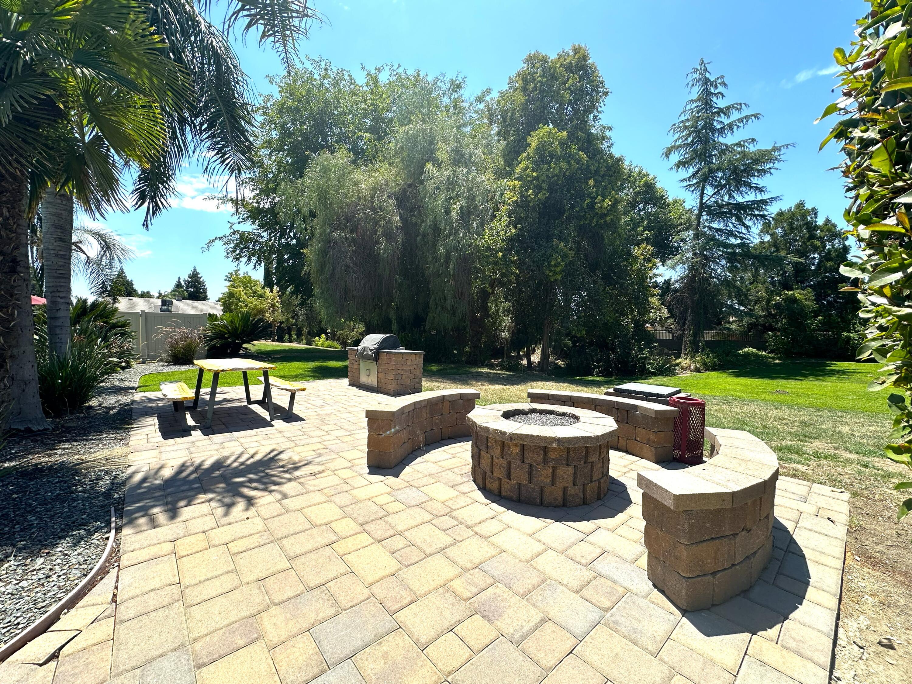 100 S Westwood St #8, Porterville, CA 93257