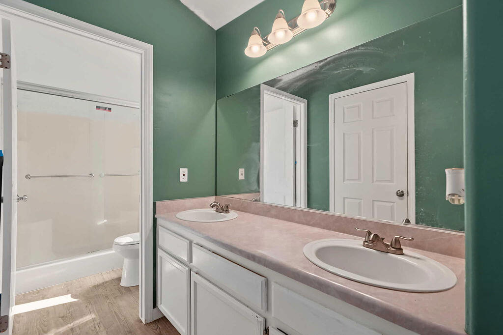 315 Sowerby Village Ln, Bakersfield, CA 93307