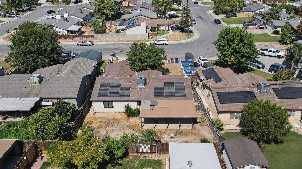 315 Sowerby Village Ln, Bakersfield, CA 93307