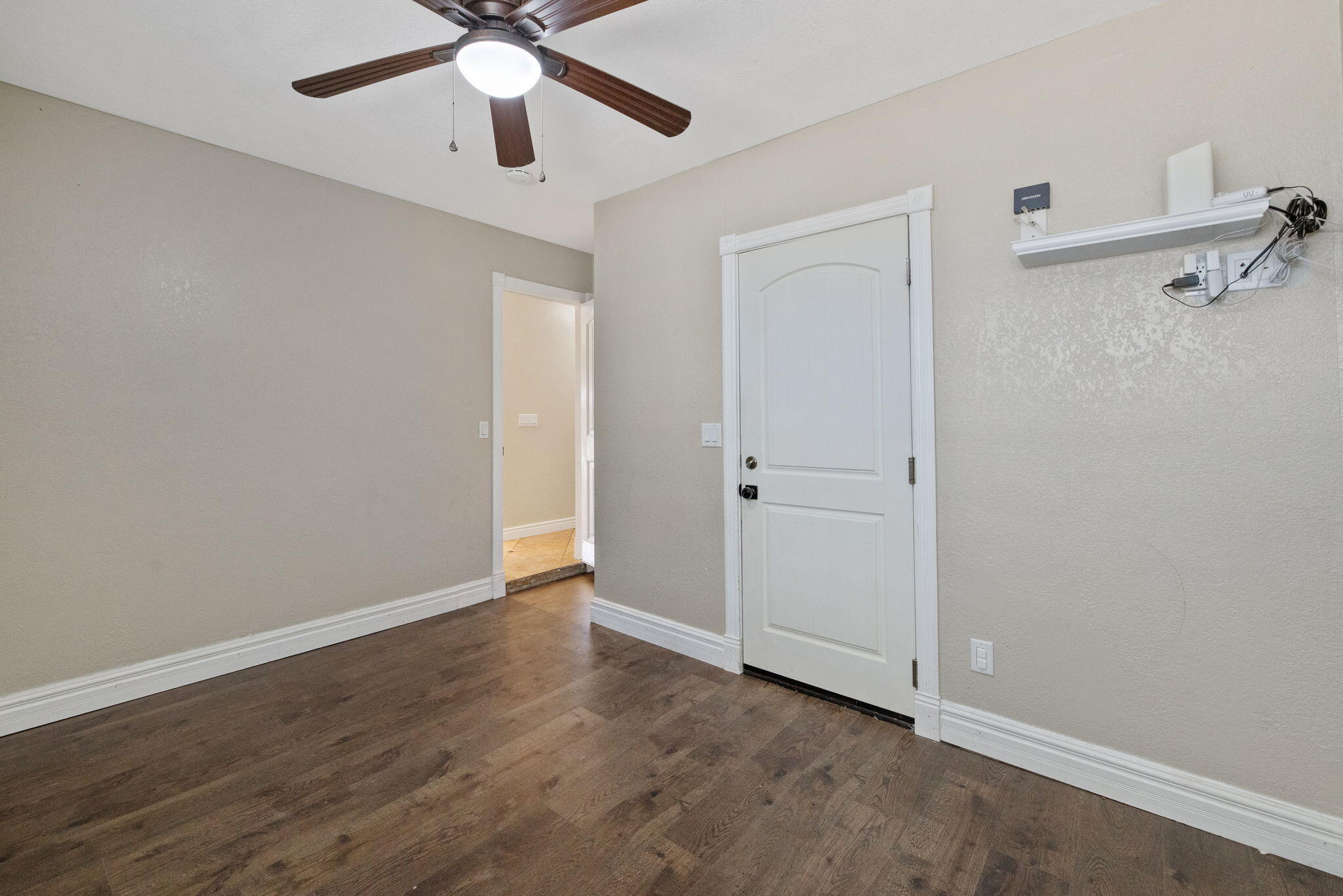 2175 Beechwood Ct, Hanford, CA 93230