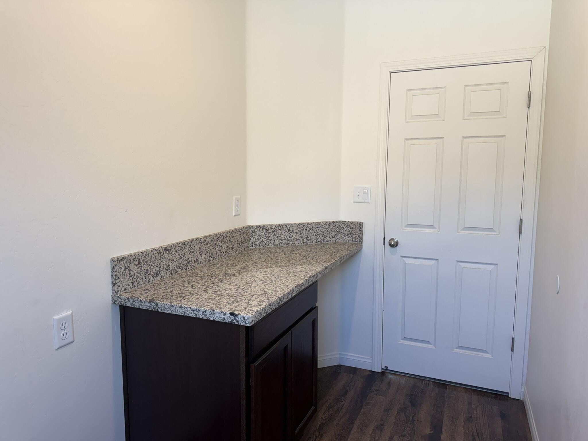 637 W Willow Oak Ave, Porterville, CA 93257