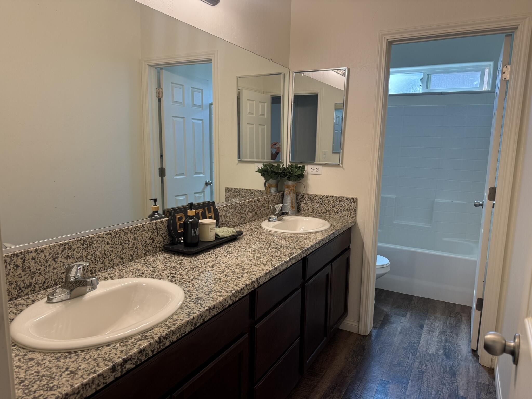 637 W Willow Oak Ave, Porterville, CA 93257