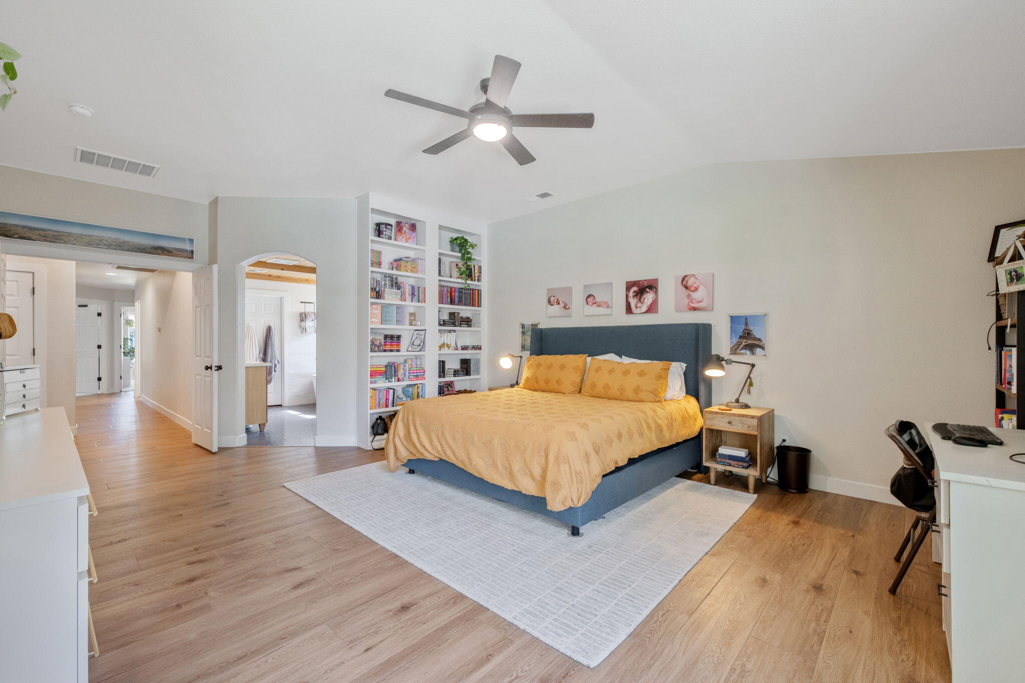 3306 W Taylor Ave, Visalia, CA 93291