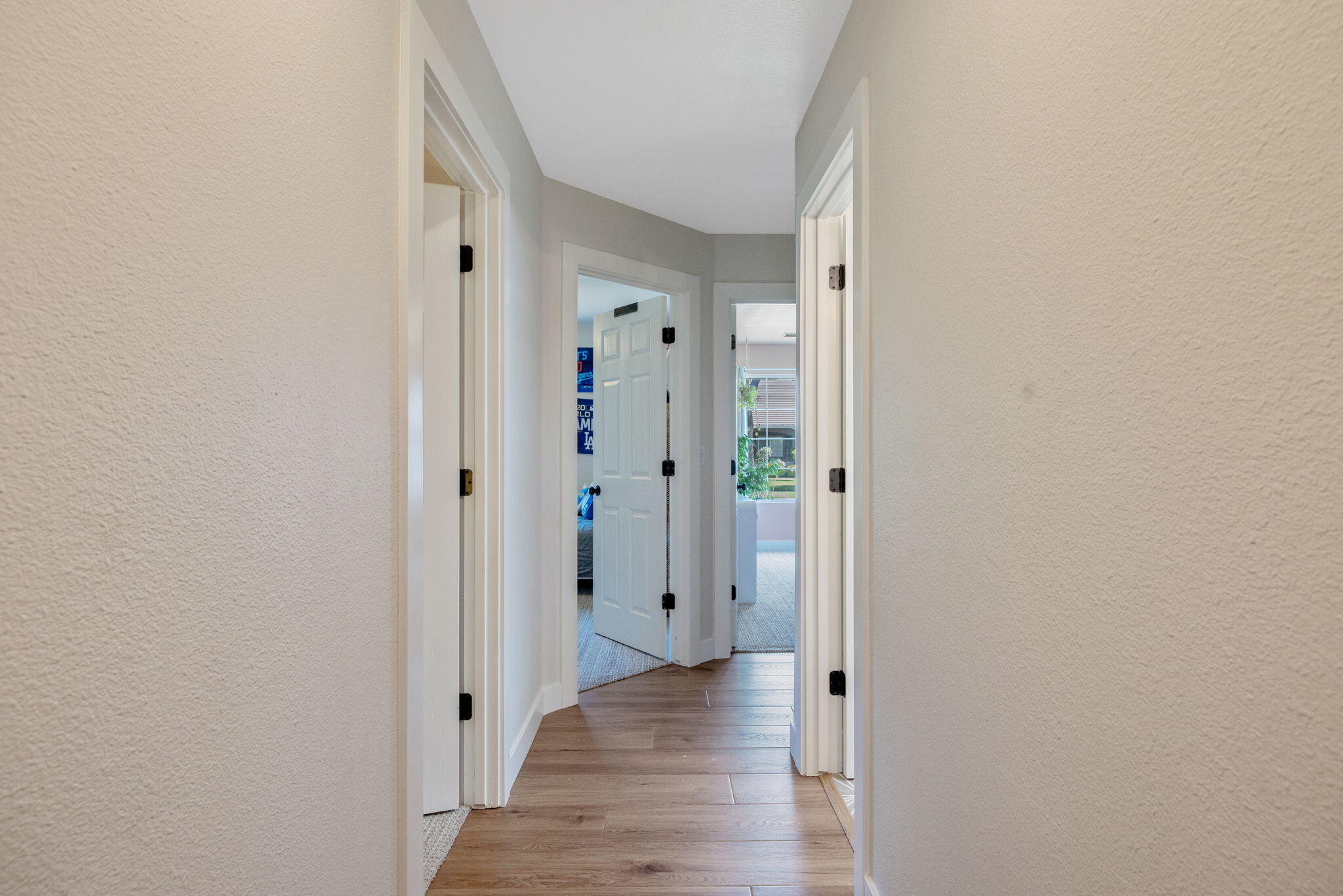 3306 W Taylor Ave, Visalia, CA 93291