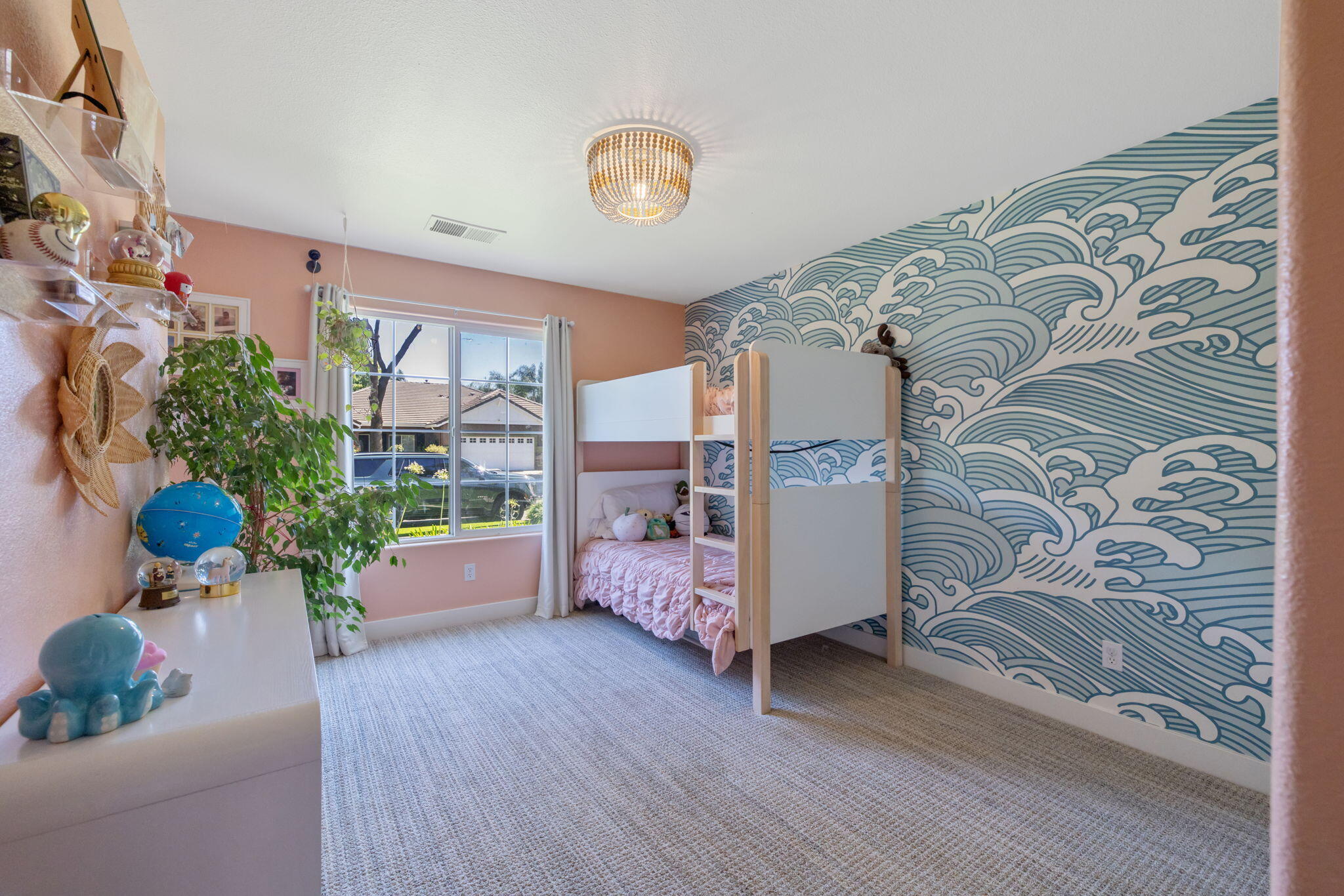 3306 W Taylor Ave, Visalia, CA 93291