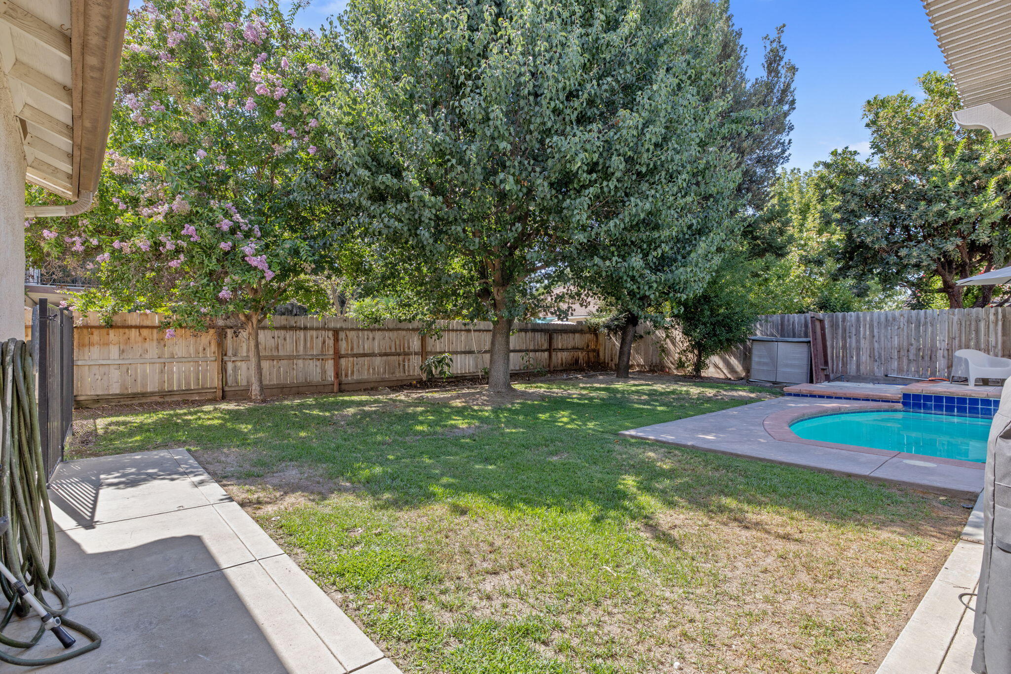 3306 W Taylor Ave, Visalia, CA 93291