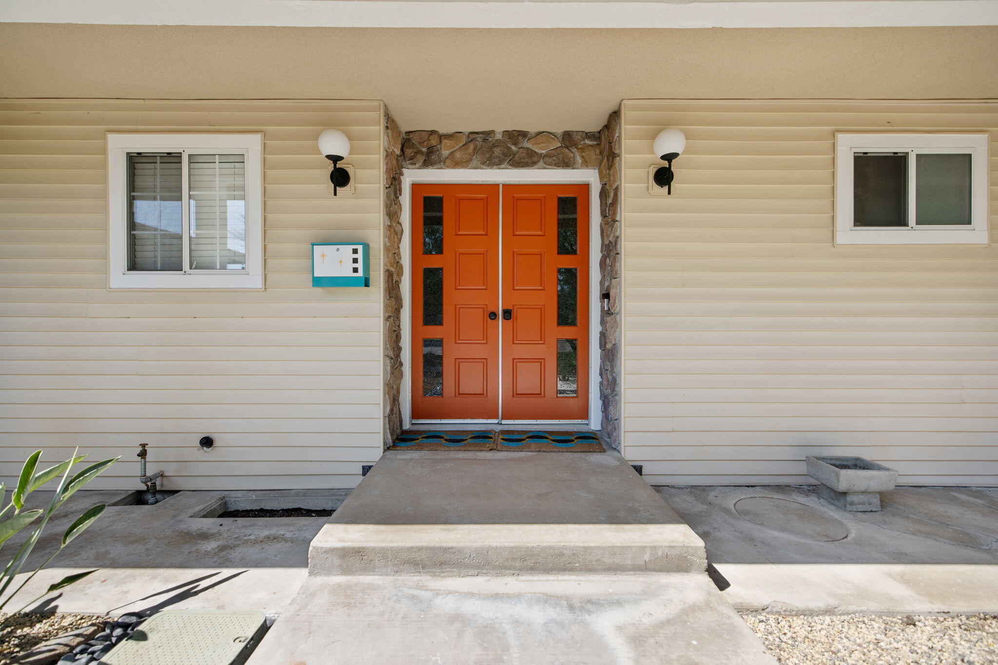 3500 W Hillsdale Ave, Visalia, CA 93291