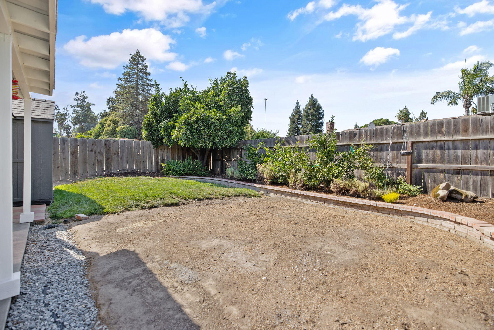 3500 W Hillsdale Ave, Visalia, CA 93291