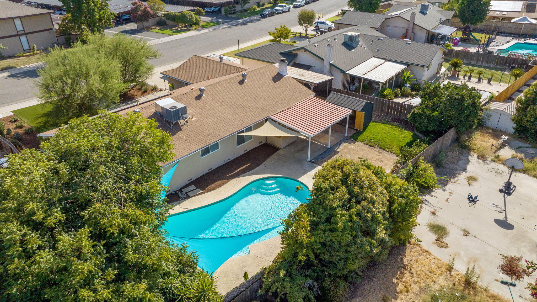 3500 W Hillsdale Ave, Visalia, CA 93291