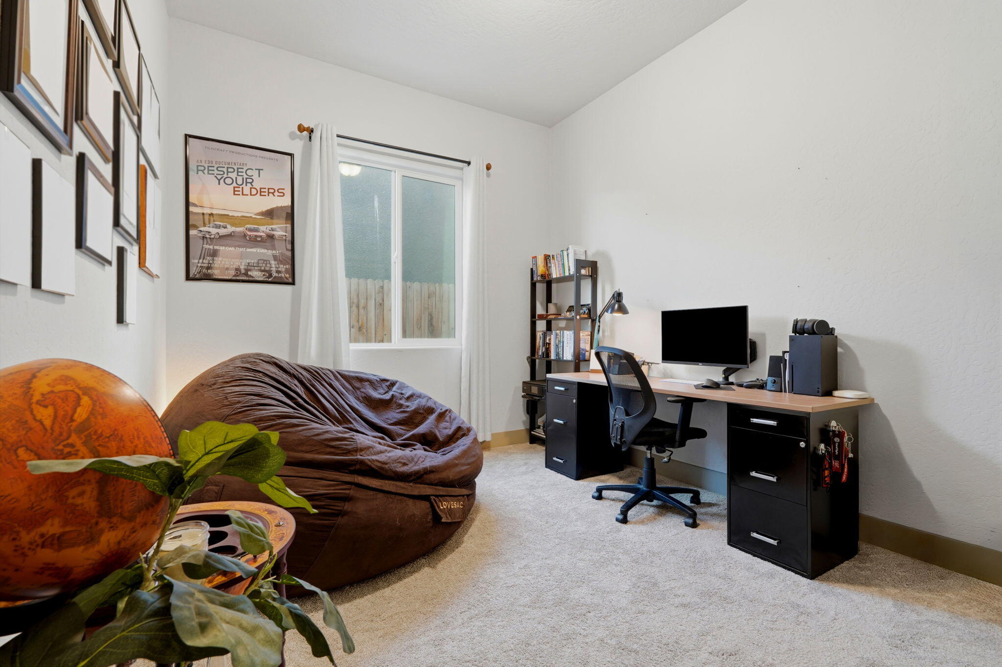 2407 W Andrew Ln, Hanford, CA 93230