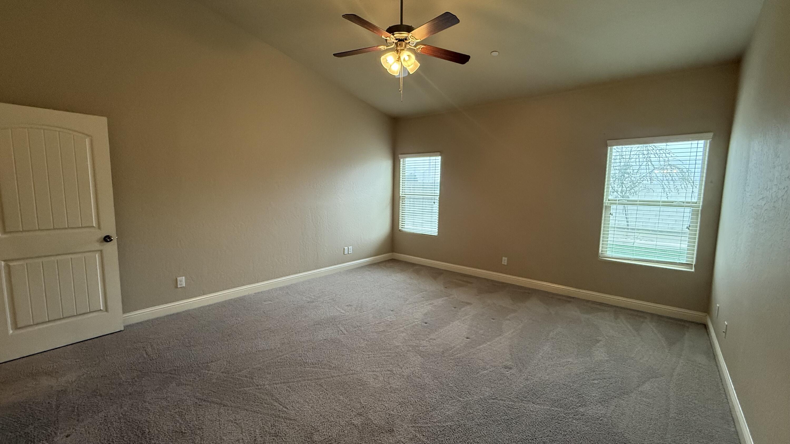 2315 N Elm St, Visalia, CA 93291