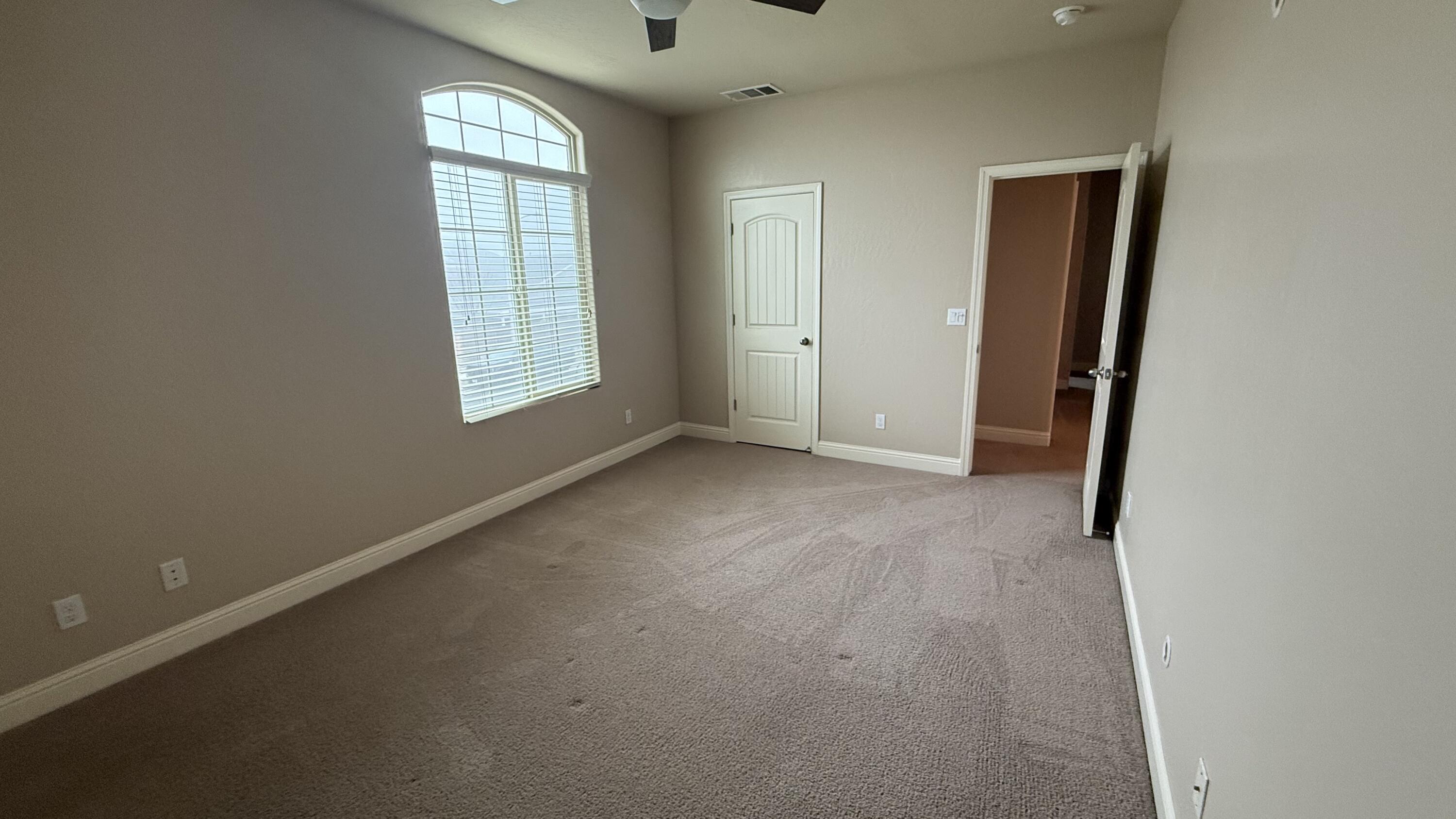 2315 N Elm St, Visalia, CA 93291